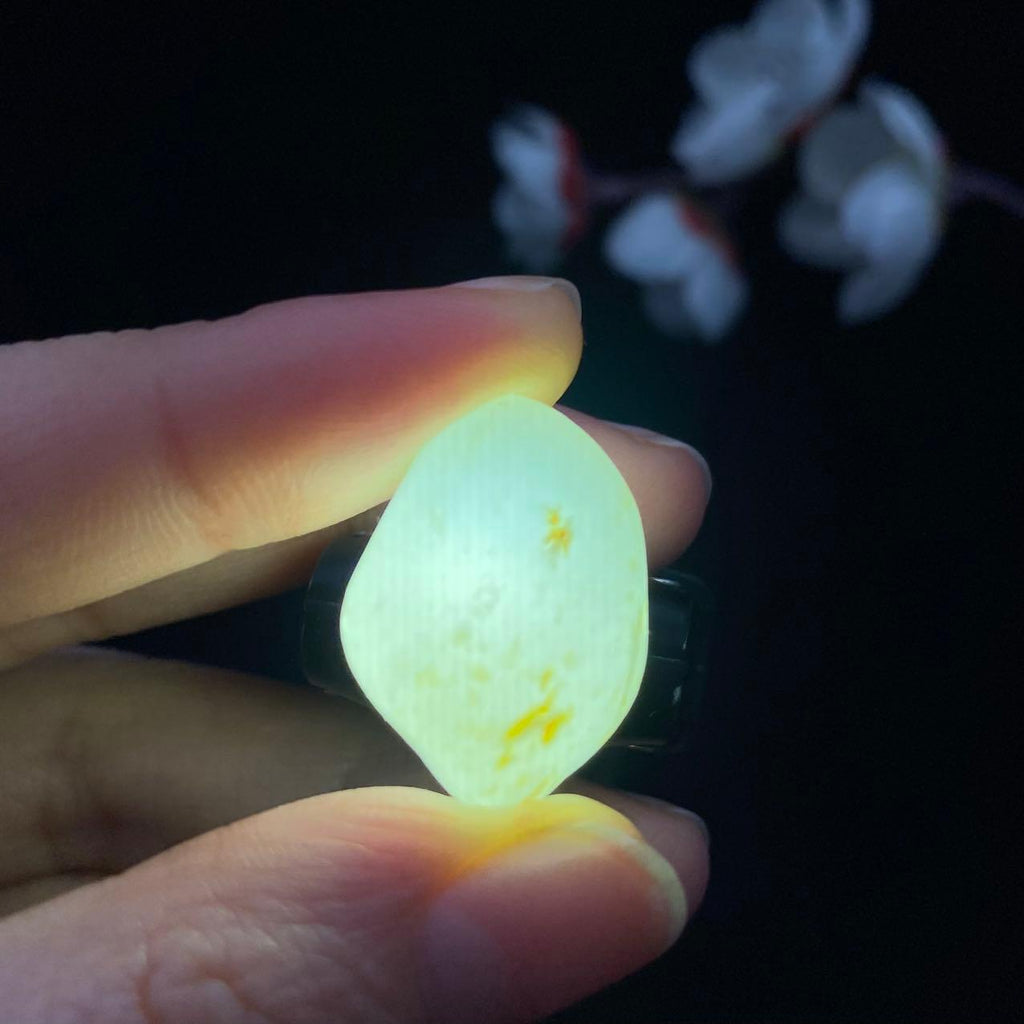 和田玉洒金皮籽料（6.7g）