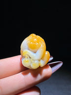 和田玉黄沁籽料灵猴（24.4g）