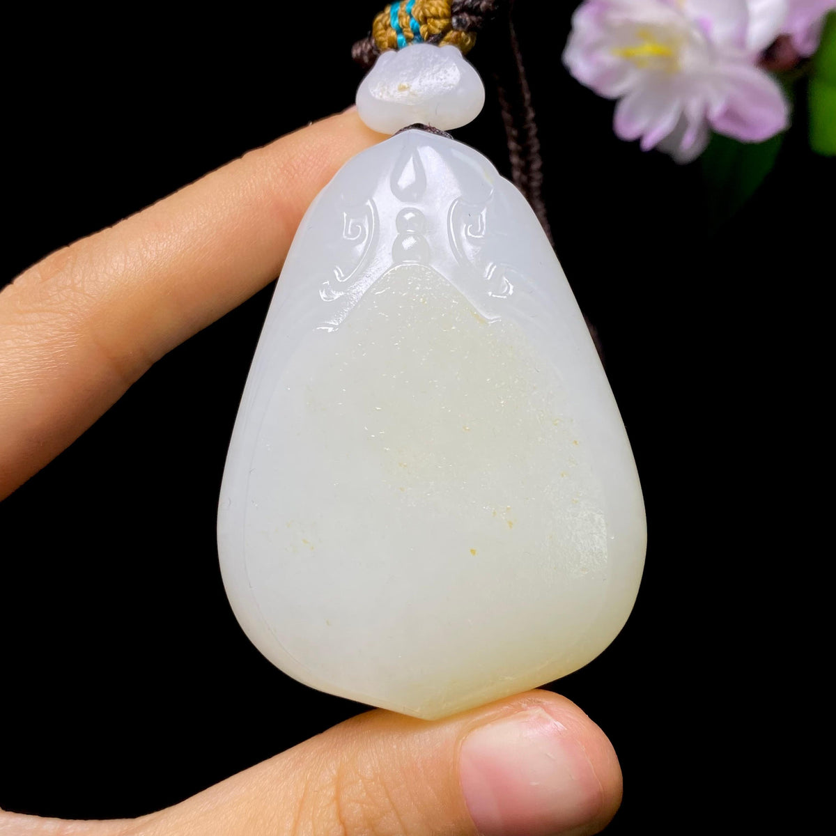 和田玉籽料无事牌（60.7g）