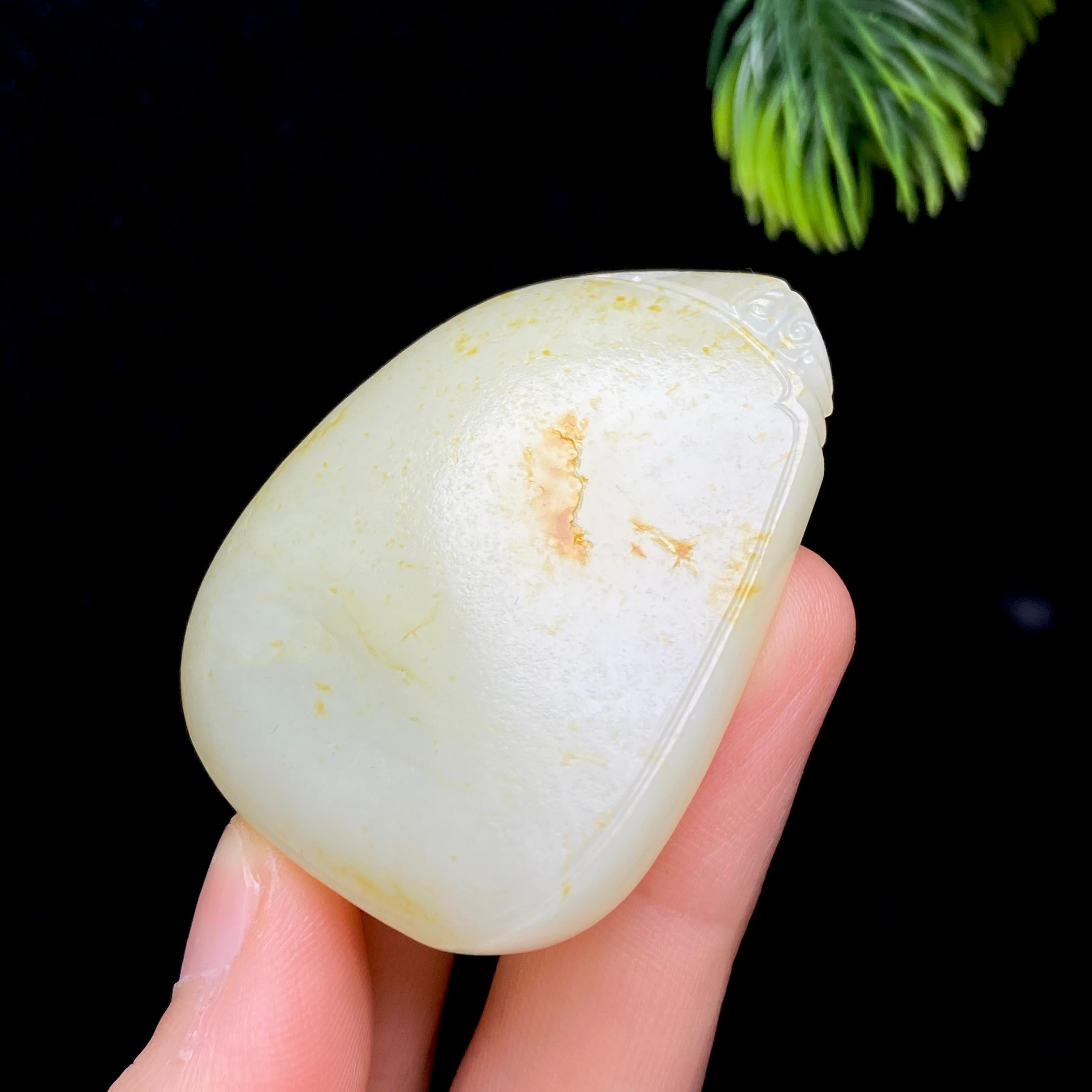 和田玉籽料无事牌（56.3g）