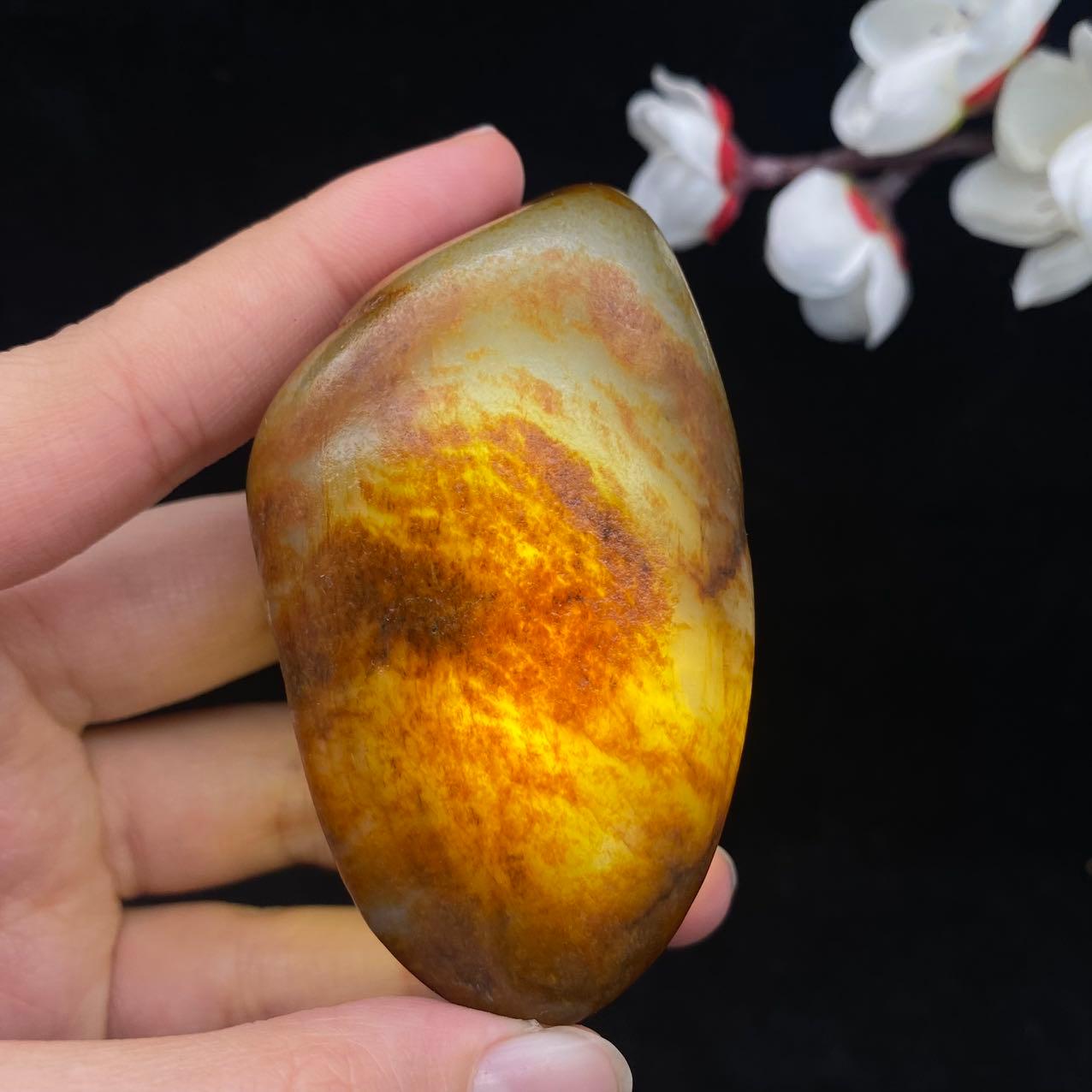 和田玉聚红皮籽料手把件（99.3g）