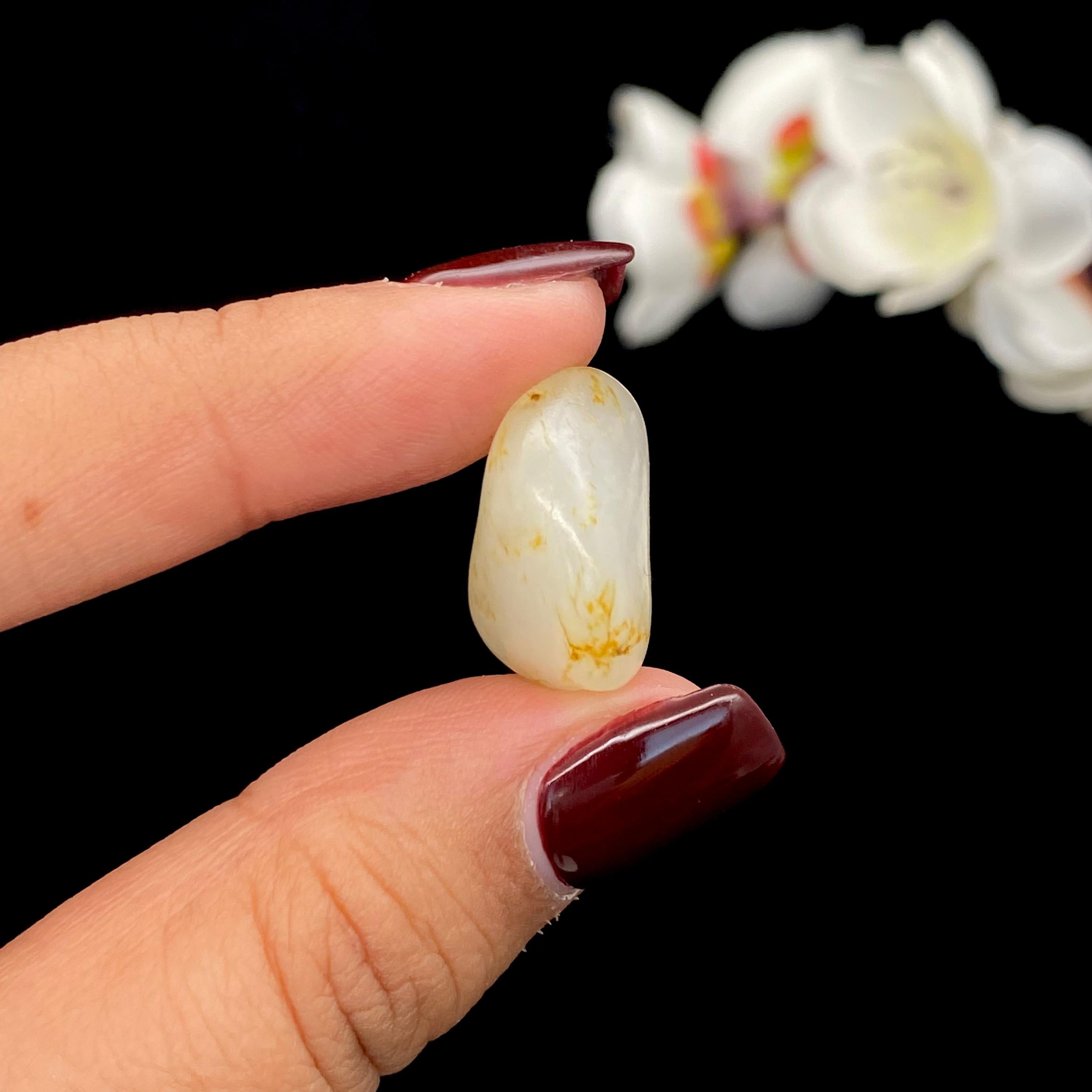 和田玉洒金皮籽料原石（5.3g）