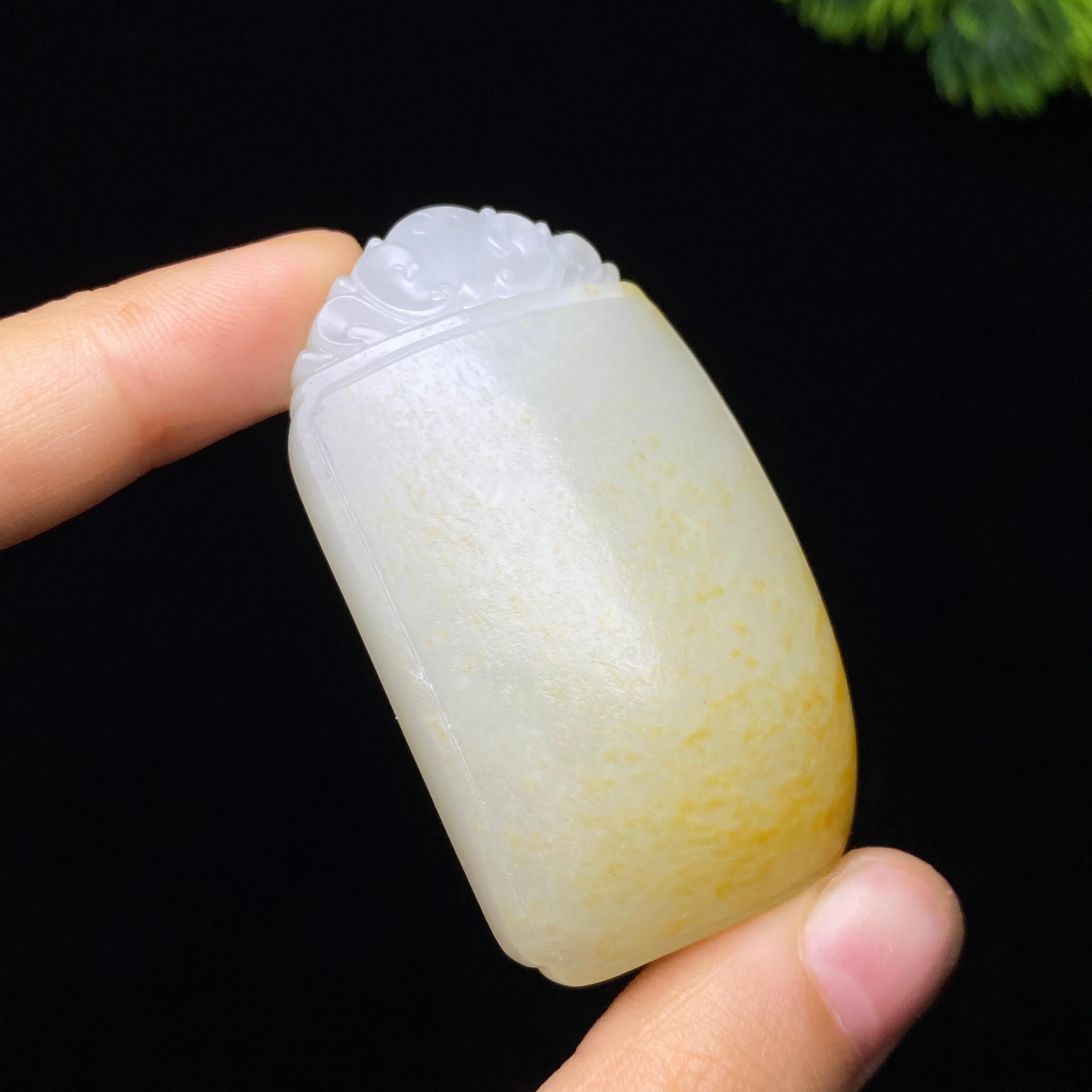 和田玉籽料无事牌（50.5g）