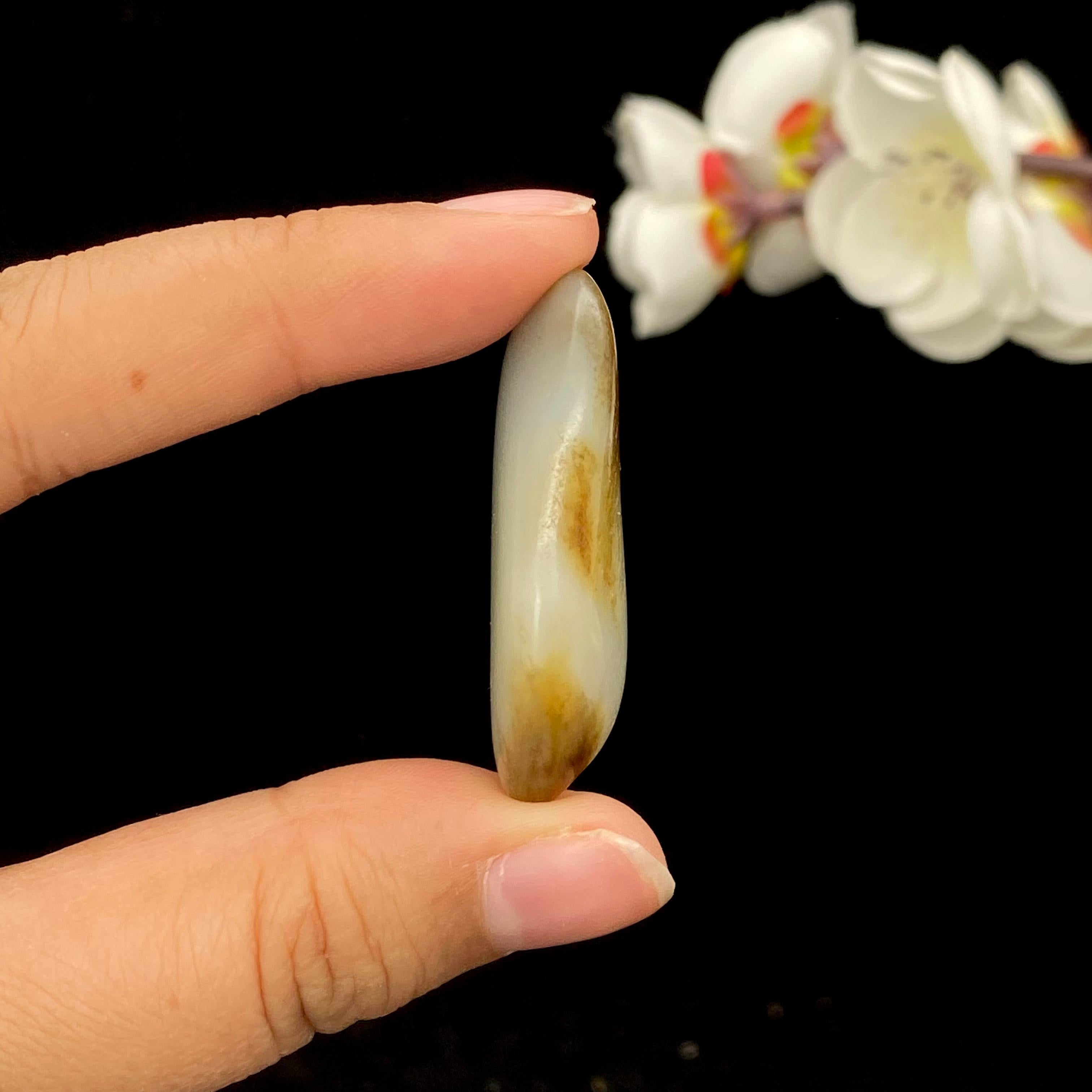 和田玉秋梨皮籽料吊坠籽（13.5g）