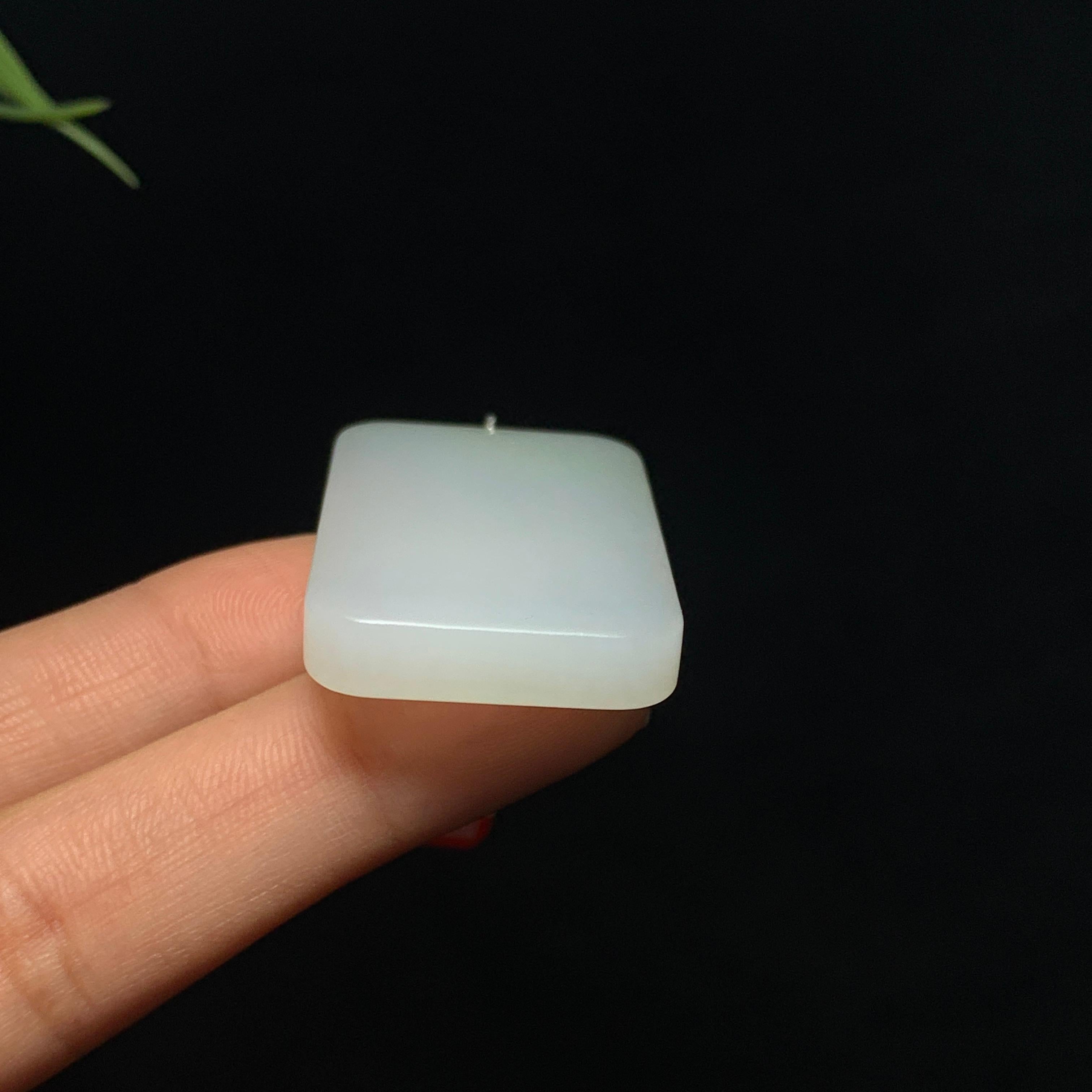 和田山料羊脂白玉平安无事牌（21.8g）