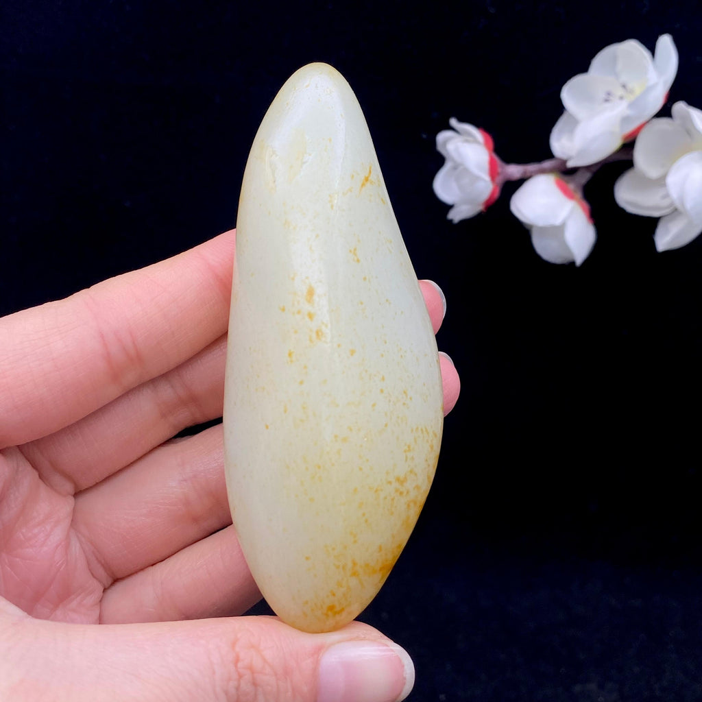 和田玉洒金皮籽料手把件（95.6g）