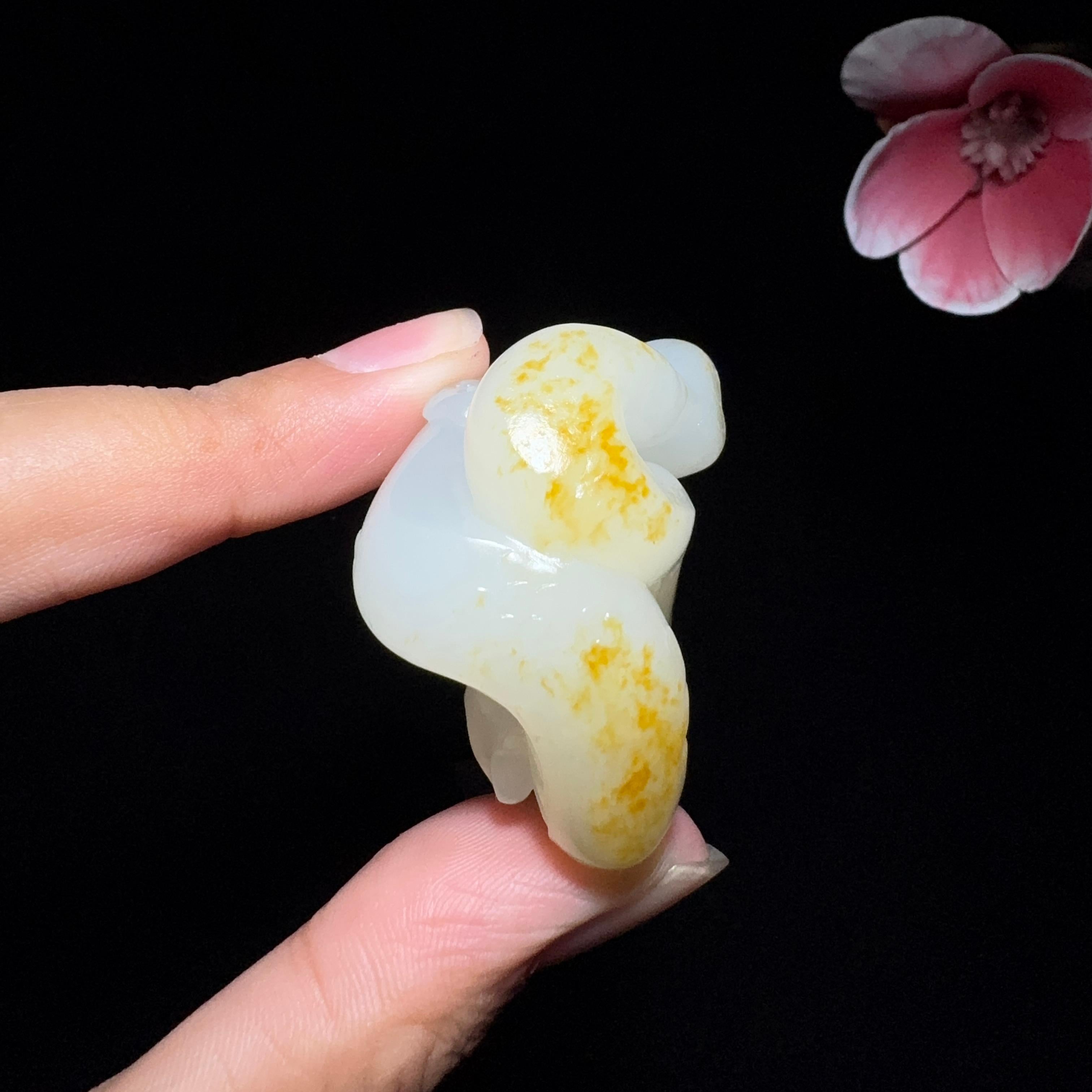 秒杀和田玉籽料挂件蛇（41.3g）