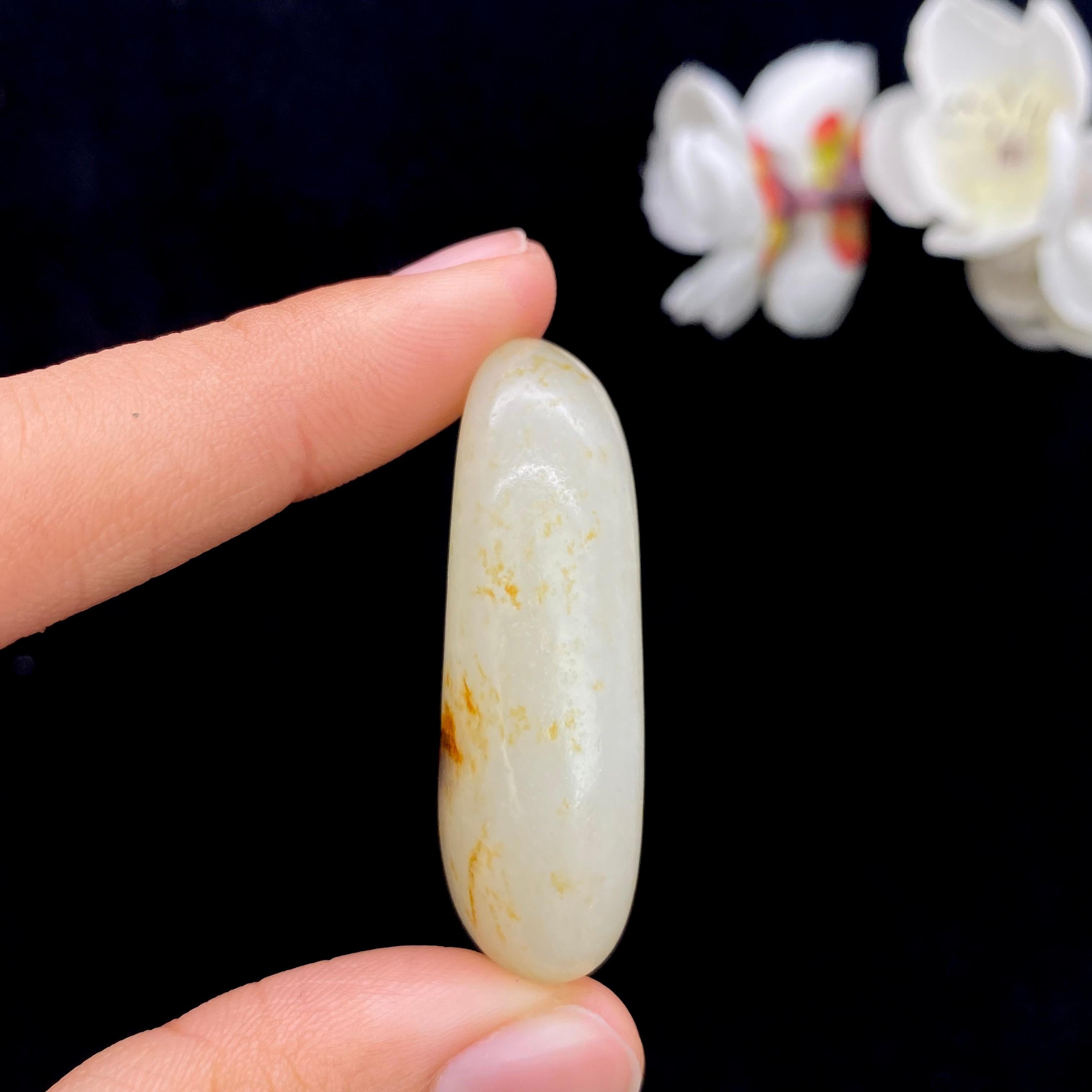 【超值推荐】和田玉洒金皮籽料原石（32.9g）