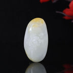 和田玉洒金皮喜上眉梢挂坠（23.3g）