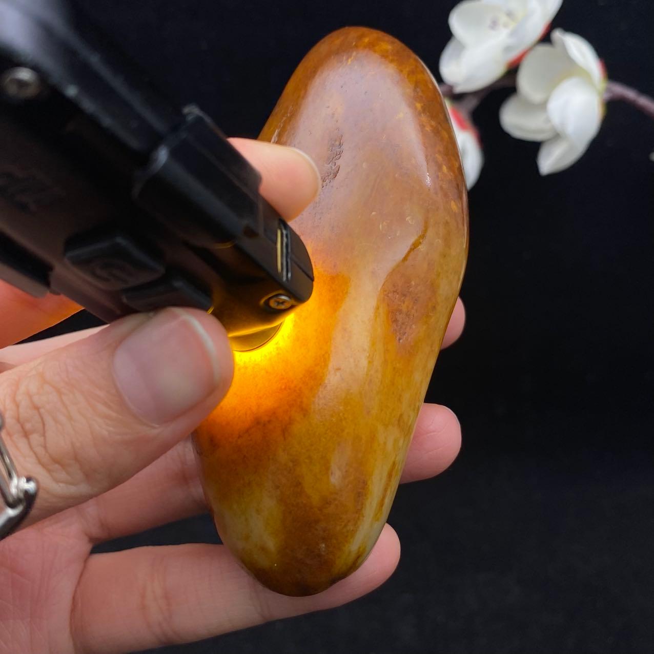 和田玉聚黄皮籽料（168g）