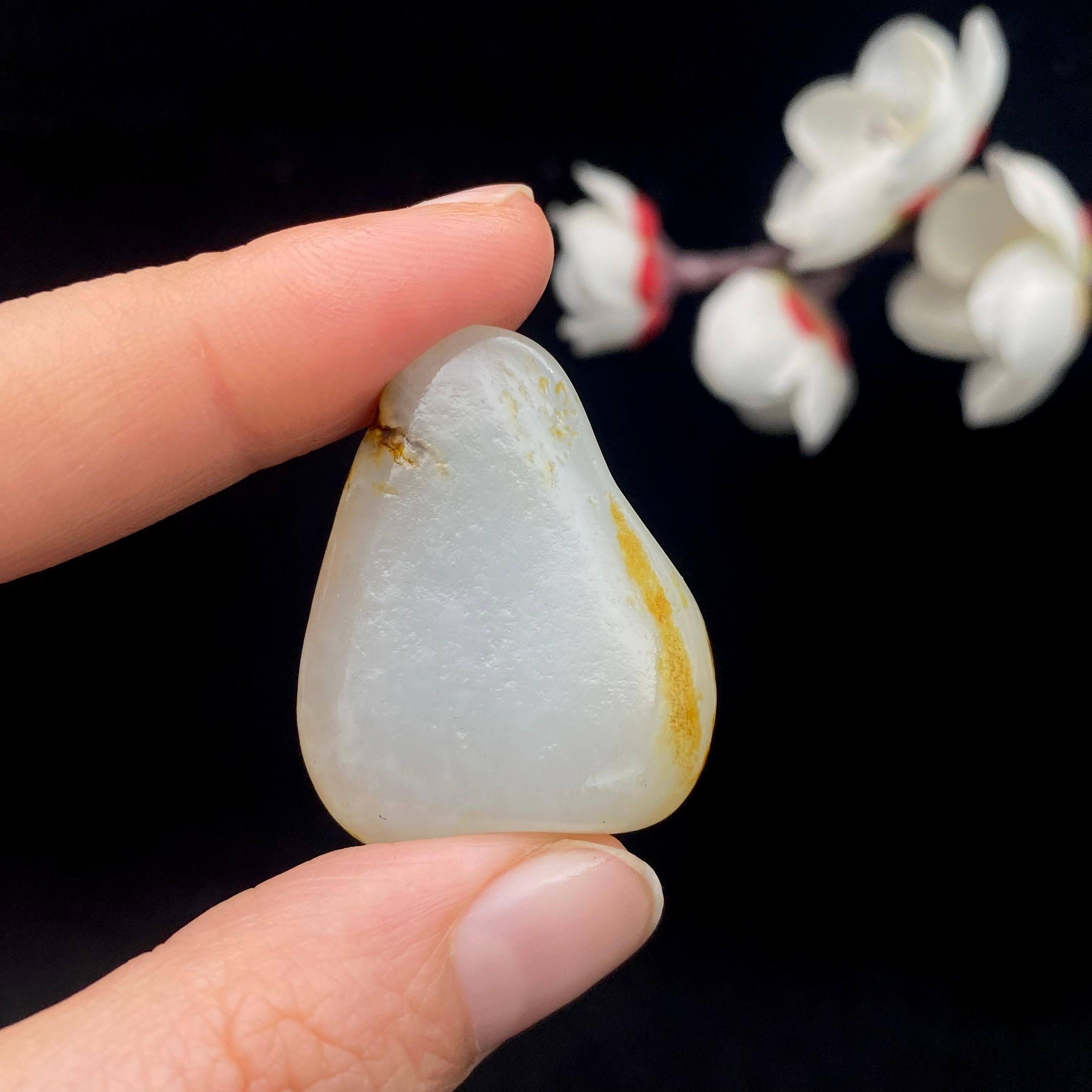 和田玉红皮籽料（15.3g）