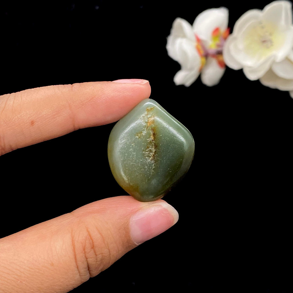 和田玉青白玉带翠籽料（15.1g）