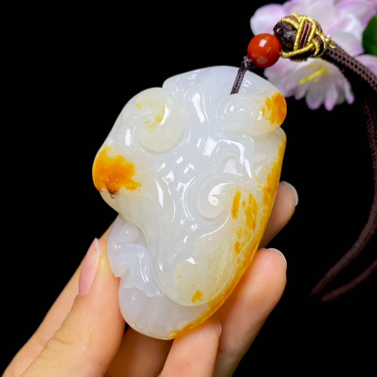 和田玉籽料如意手把件（91.3g）