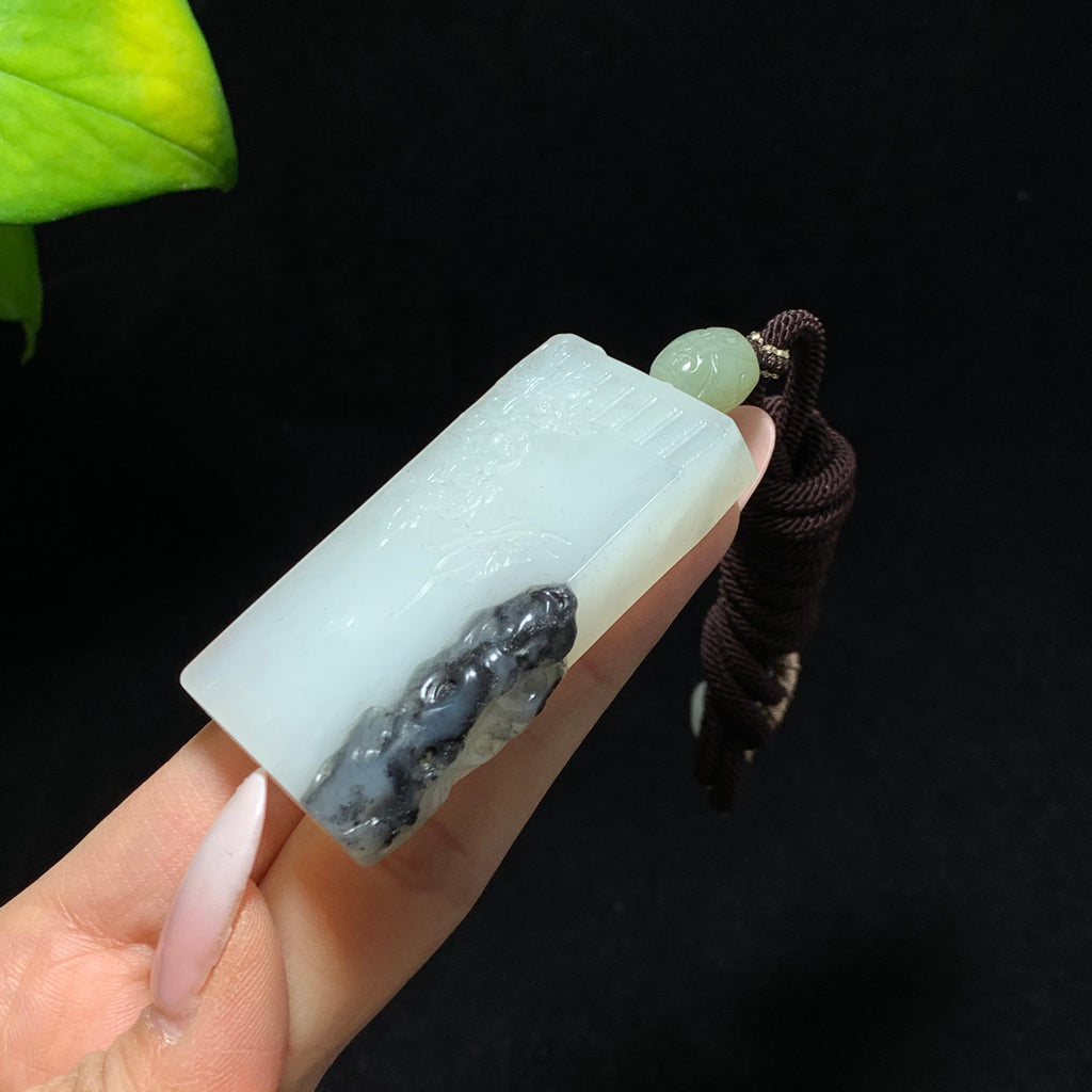 和田籽料《庭院春深·墨石生香》挂件（46.2g）