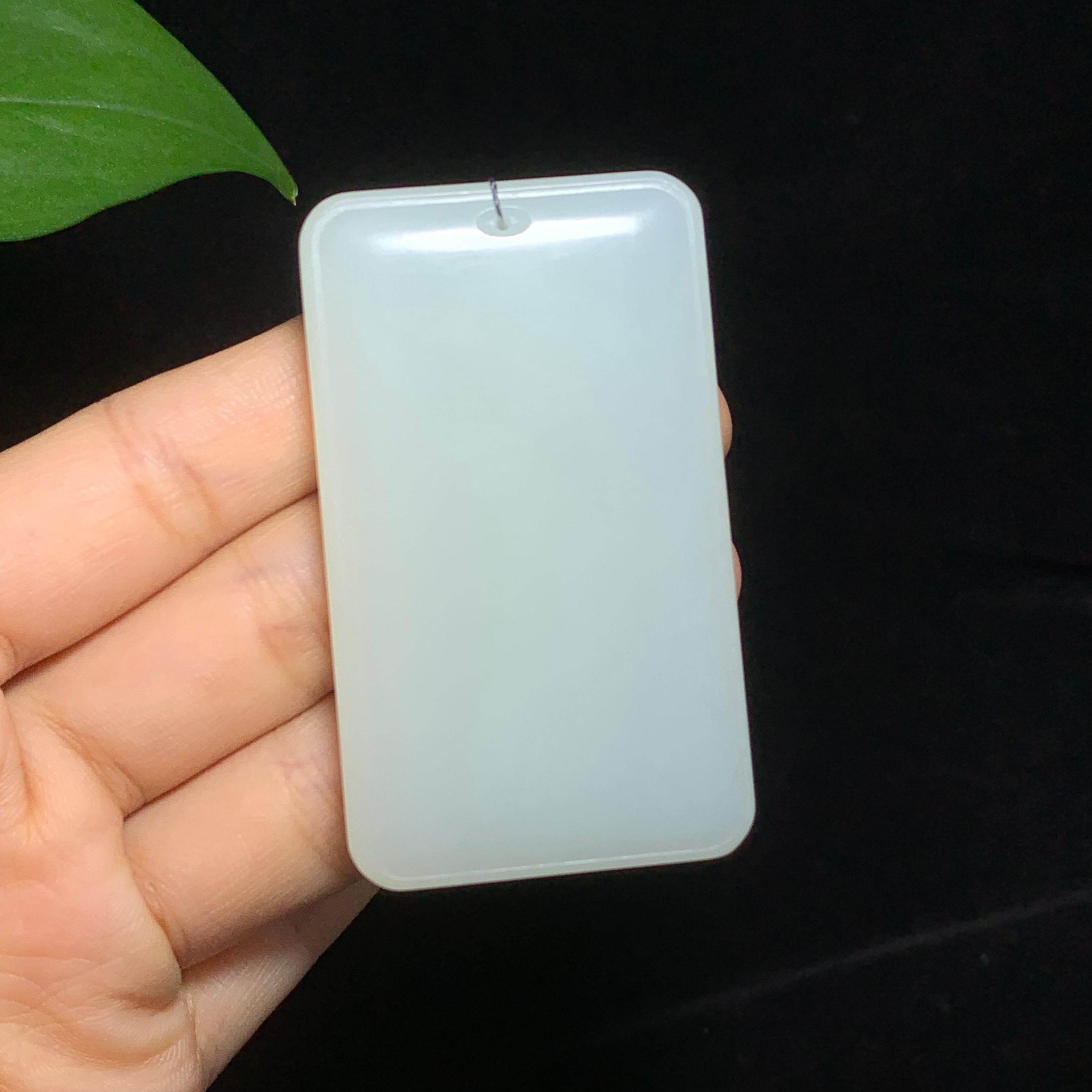 收藏级和田山料羊脂白玉无事牌挂件（61.4g）