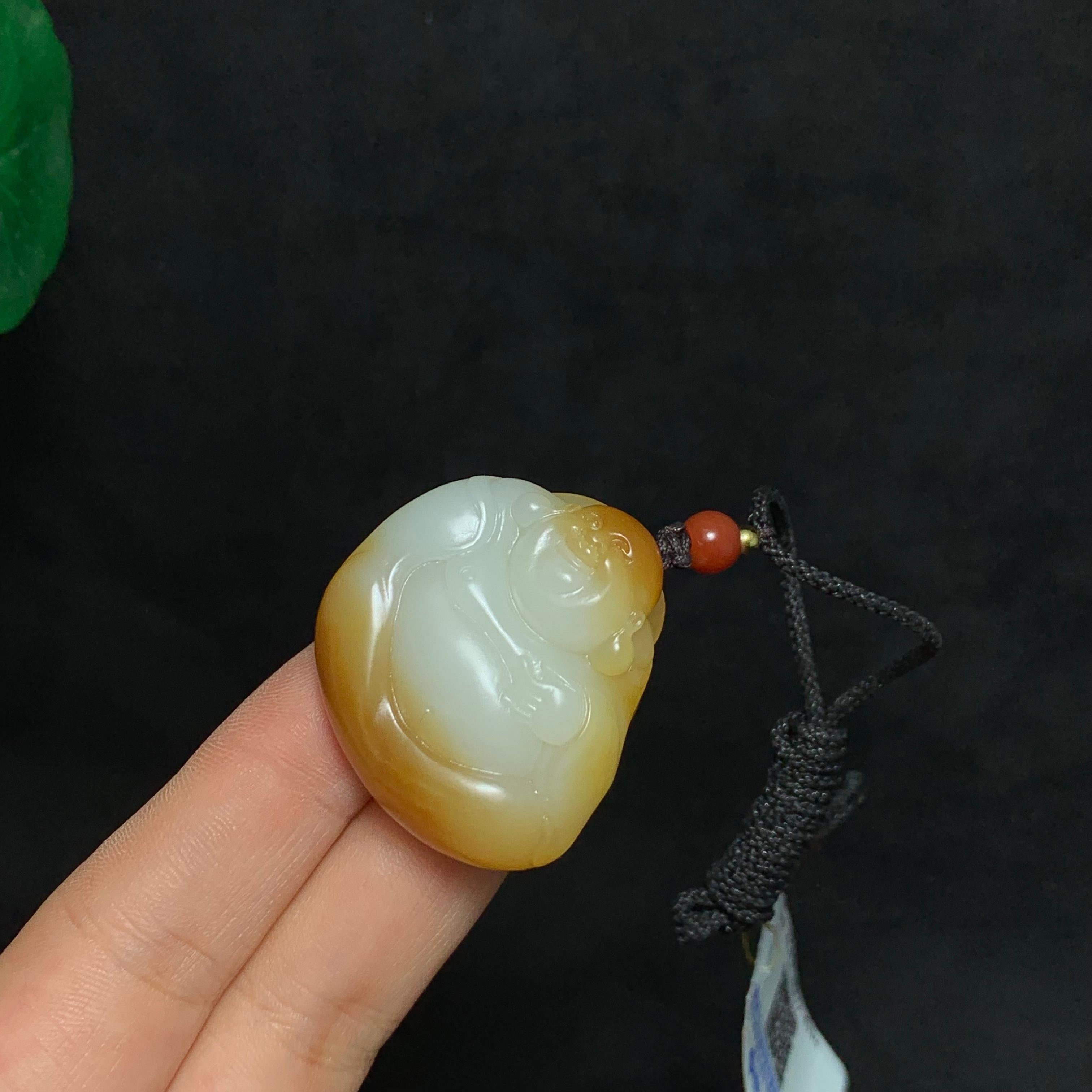 新疆金山且末糖白玉佛公（25.2g）