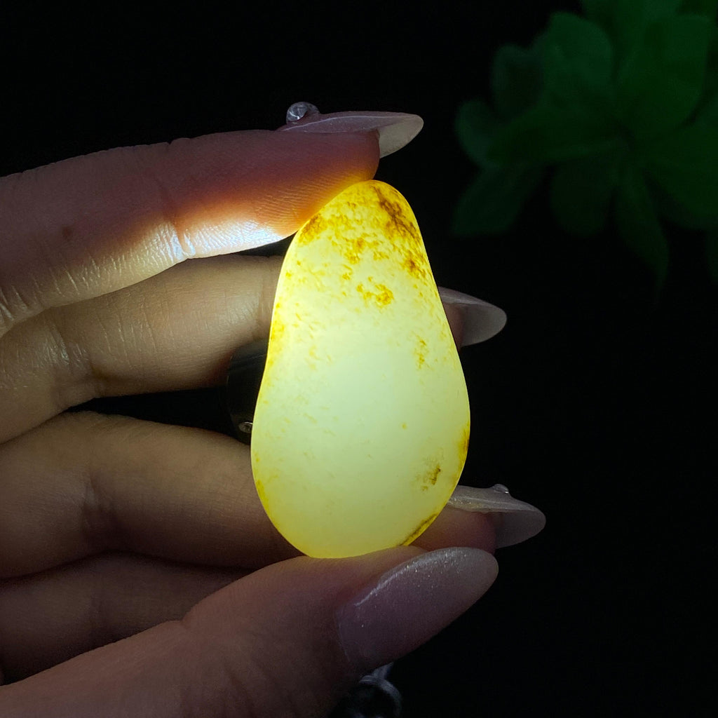 和田玉秋梨皮籽料挂件（19.8g）