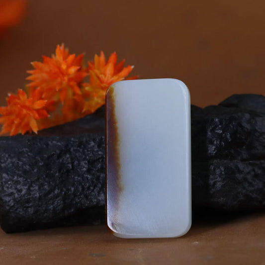 和田玉无事牌（25.5g）