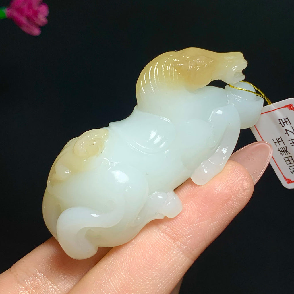 新疆且末糖白玉马上封侯手把件（55.2g）