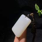 和田羊脂白玉平安无事牌（71.6g）