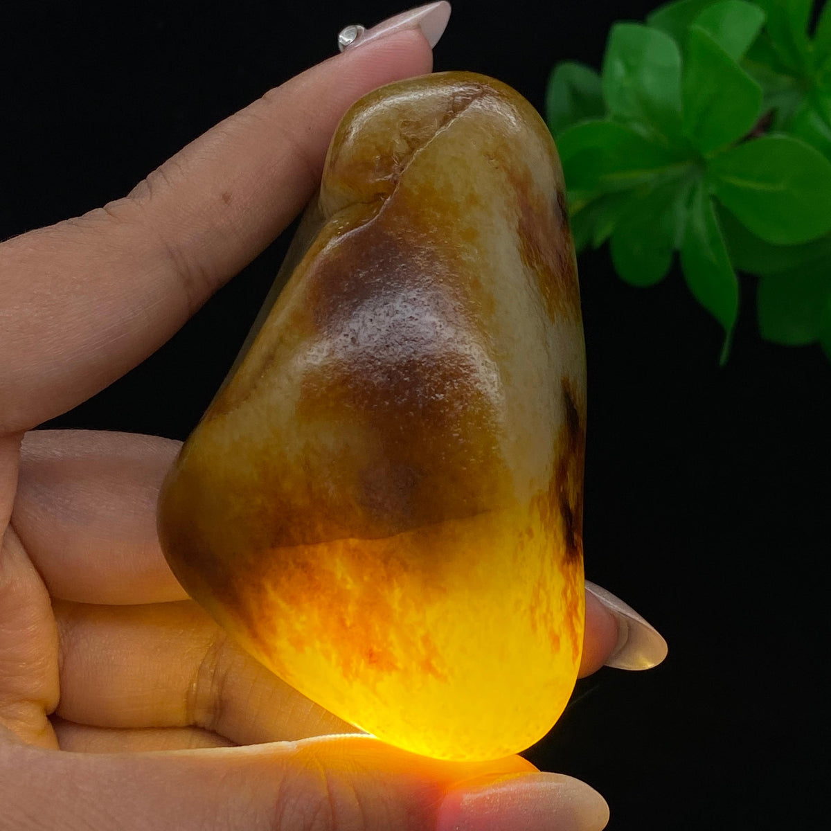 和田玉聚红皮籽料手把件（180g）