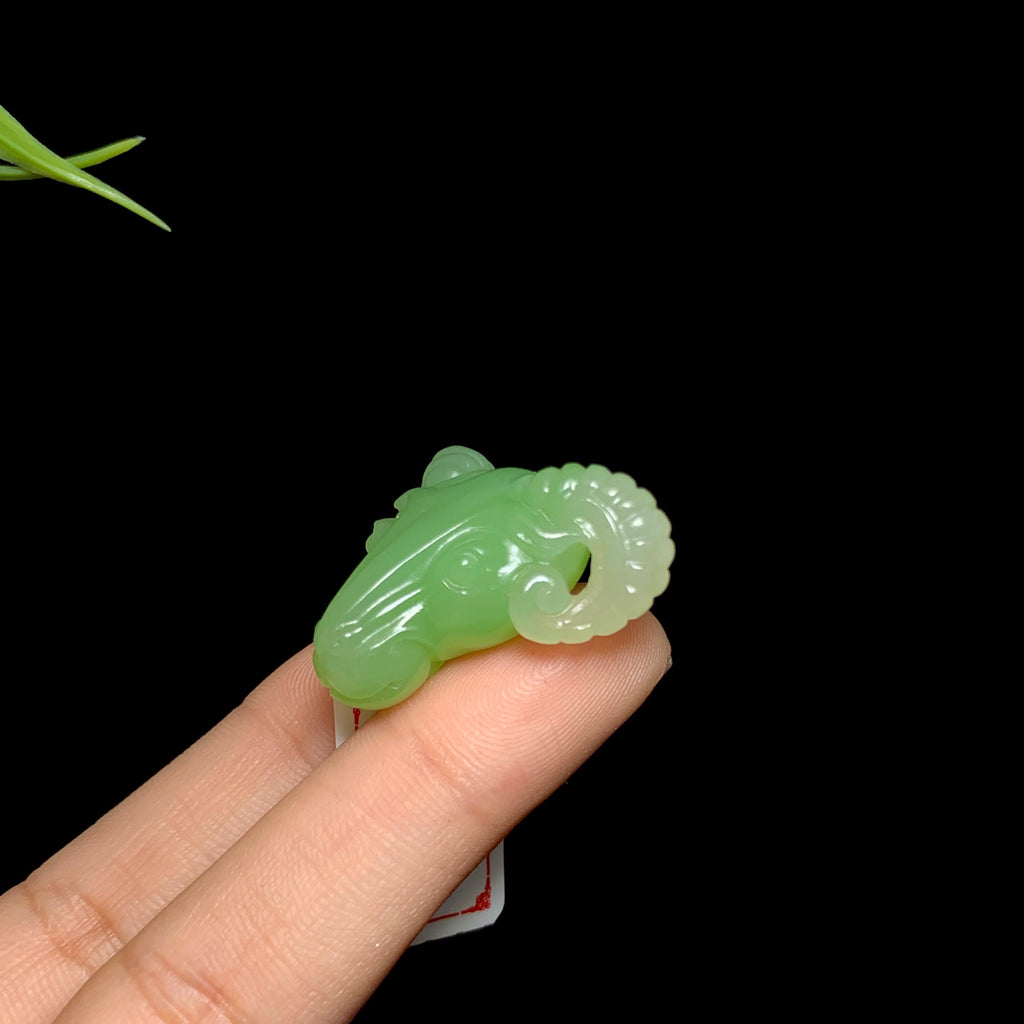 乌兰海碧玉苹果绿领头羊（12.3g）