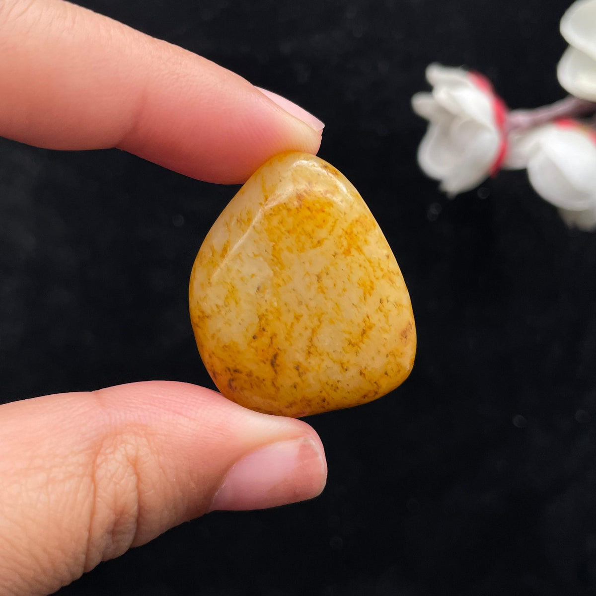 和田玉满黄皮籽料（11.5g）