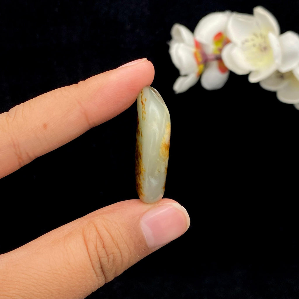 【超值推荐】和田玉聚黄皮籽料原石（11.9g）