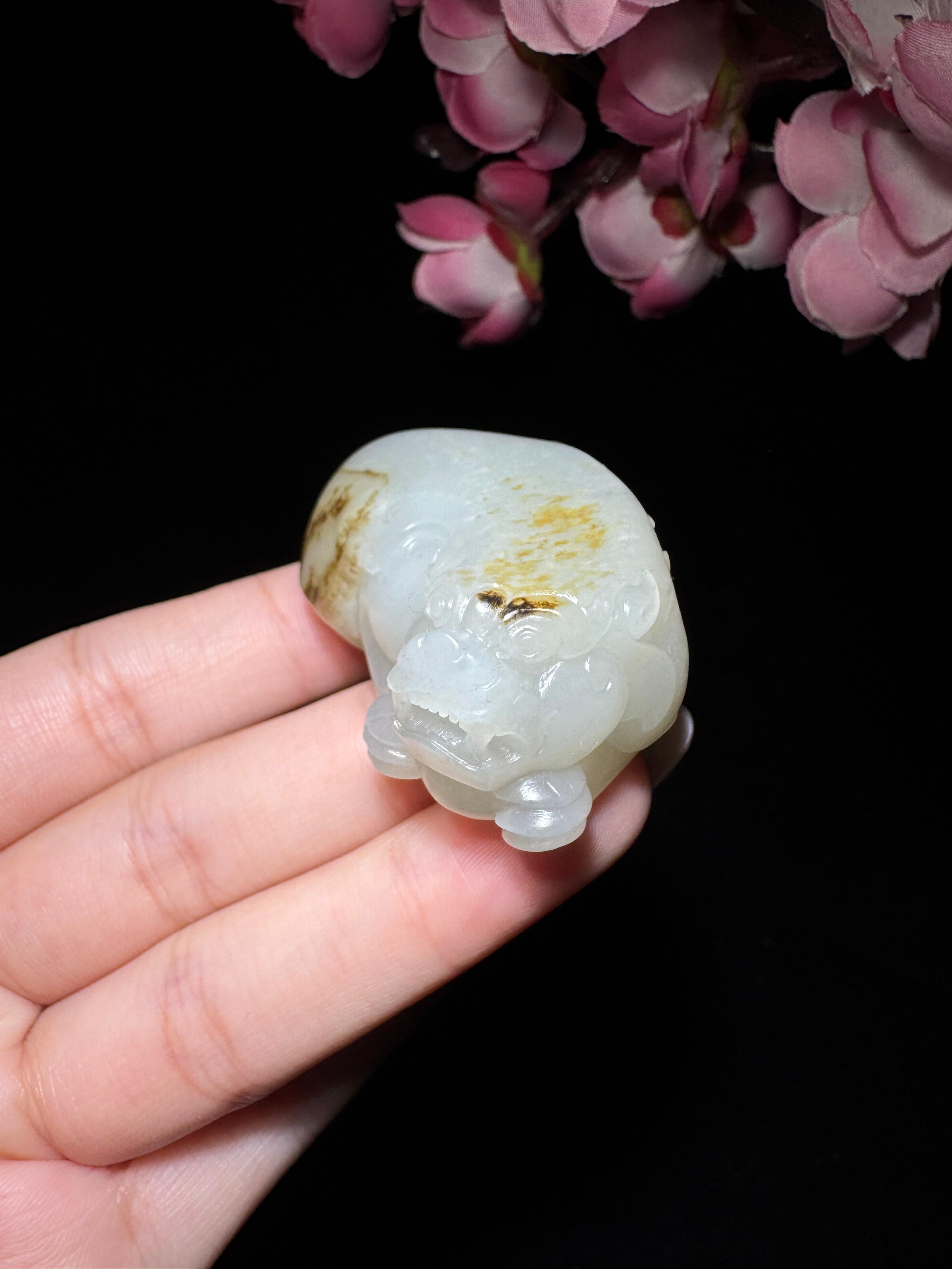 和田玉籽料貔貅挂件（54.6g）