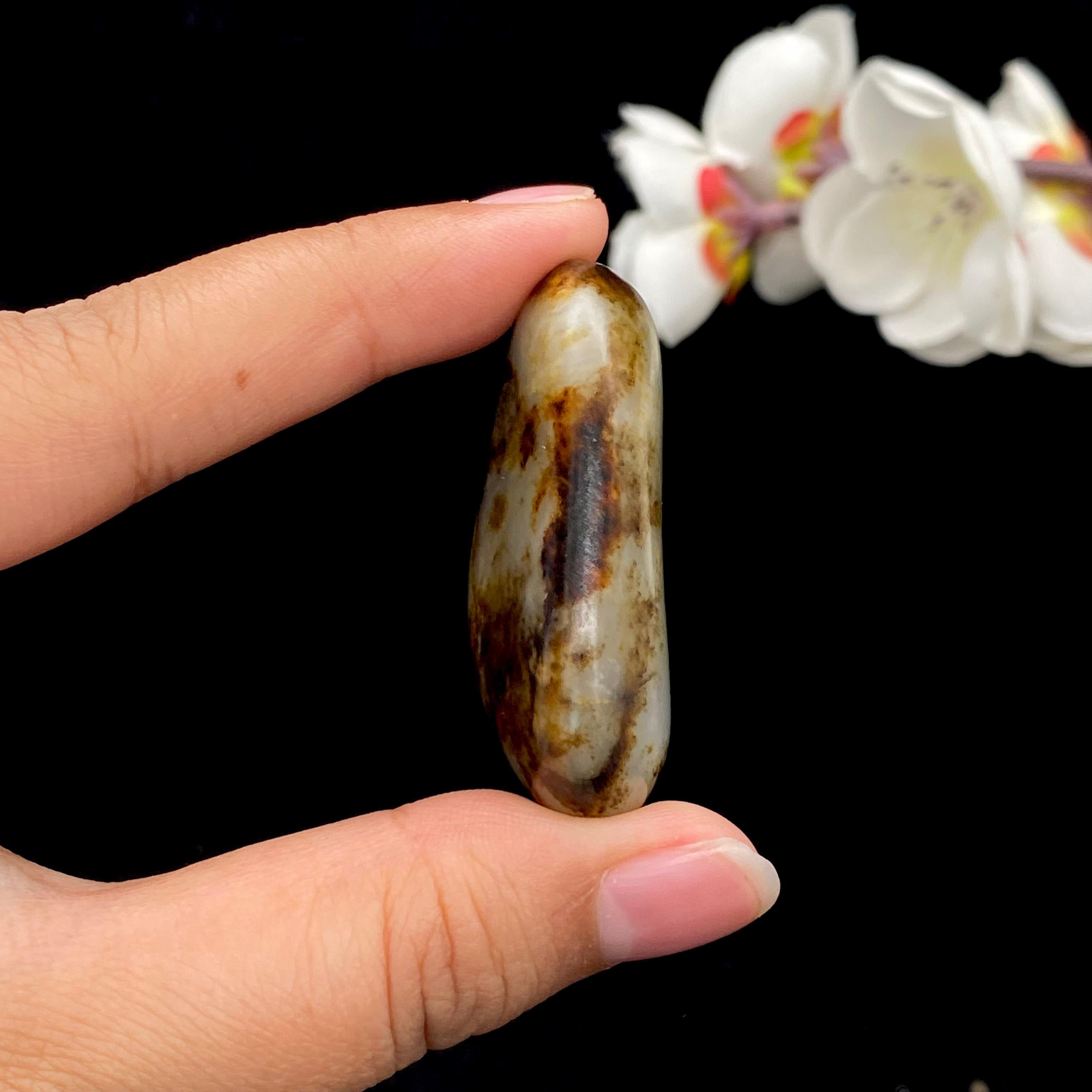 【超值推荐】和田玉秋梨皮籽料挂件（41.7g）