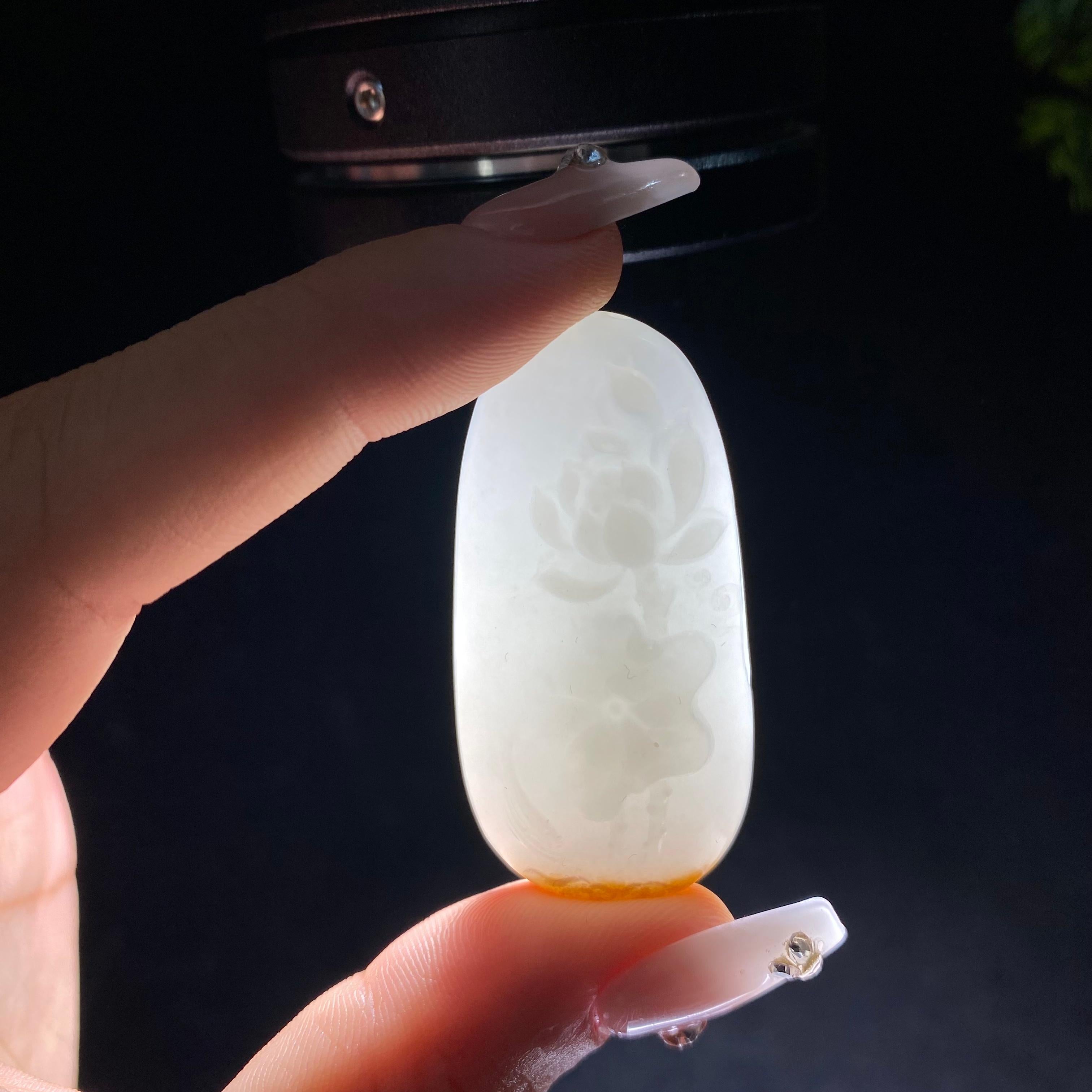 和田玉糖白花开富贵（20.0g）
