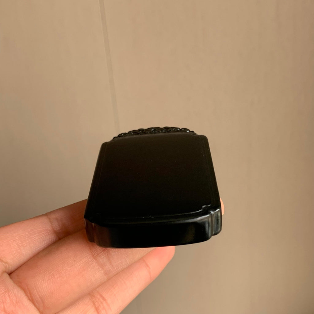 高品质和田玉黑青无事牌（71.8g）