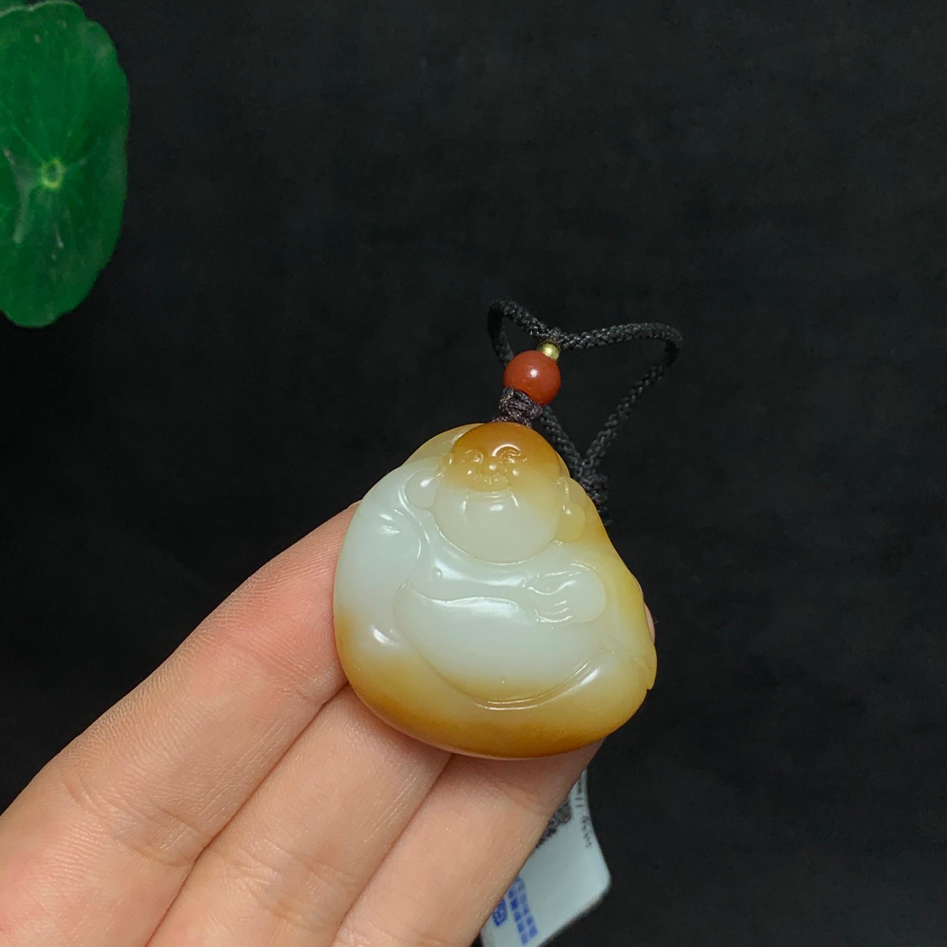 新疆金山且末糖白玉佛公（25.2g）