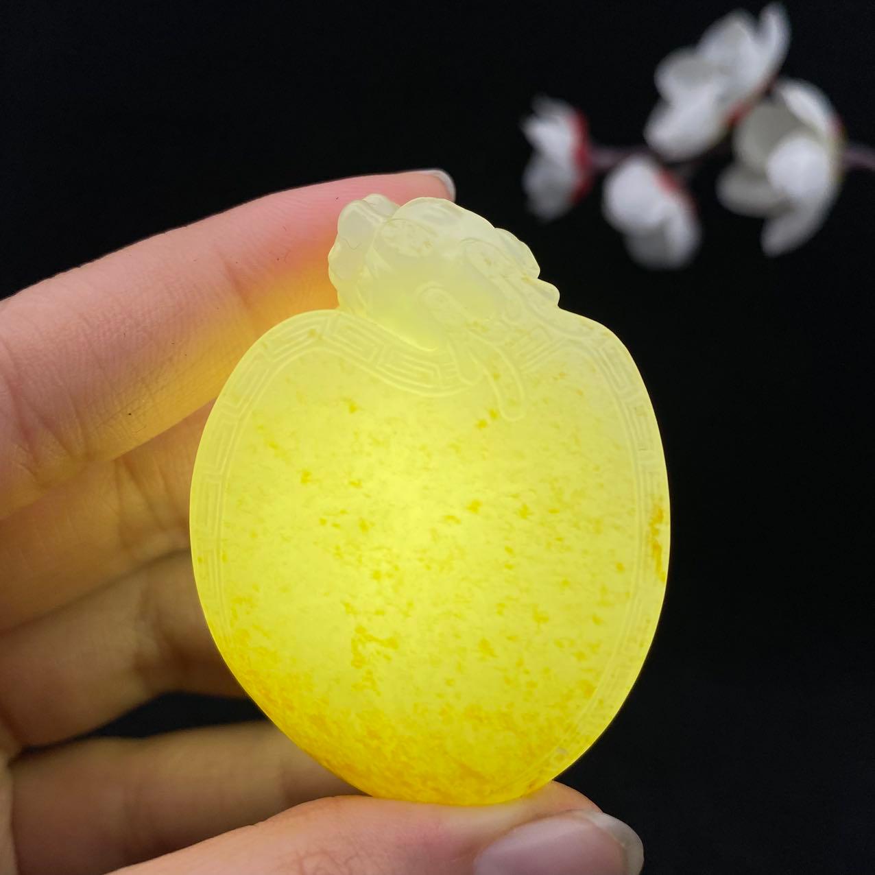 和田玉籽料【龙龟】挂件（60.6g）