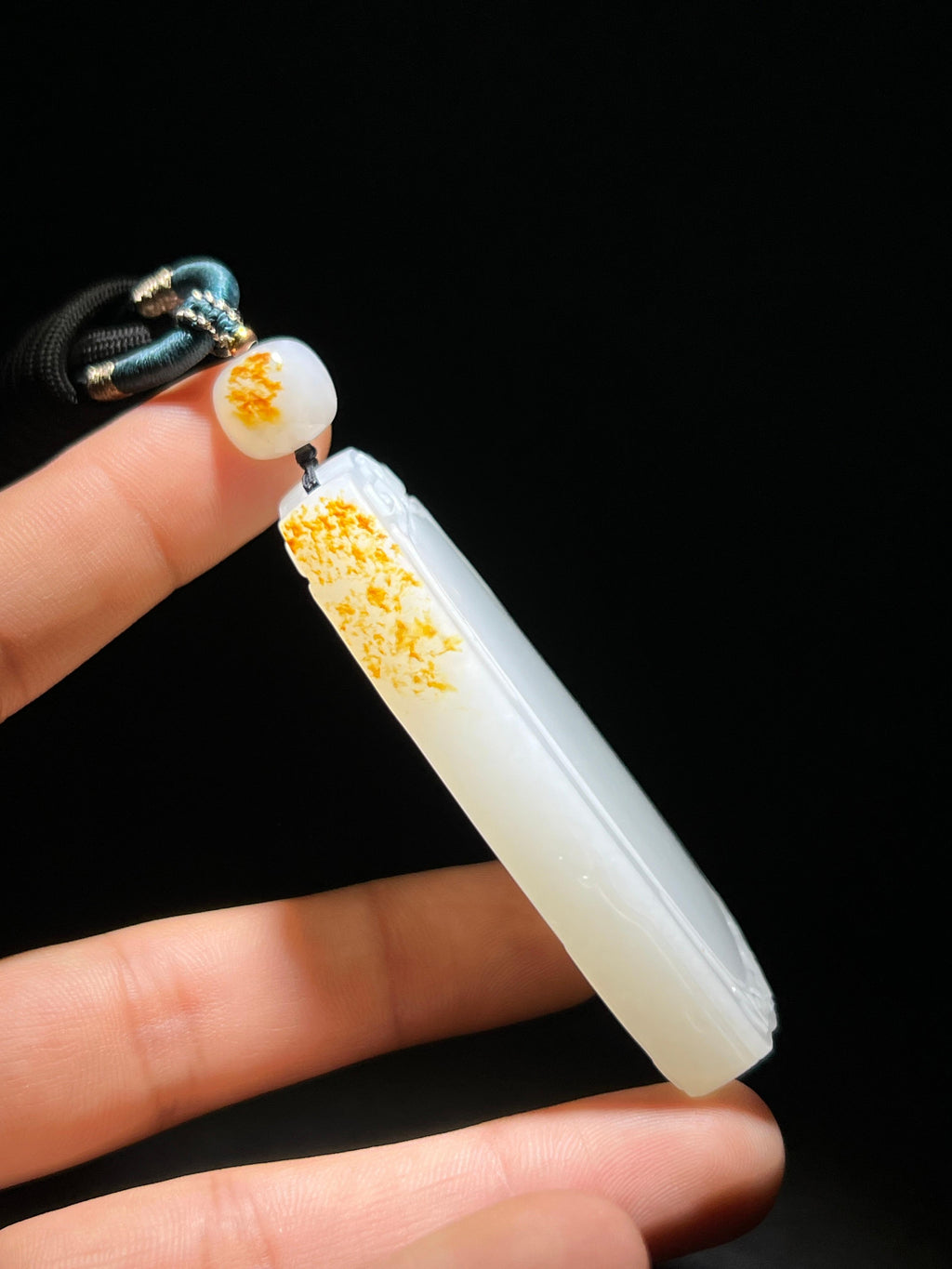 和田玉籽料平安无事牌（74.9g）