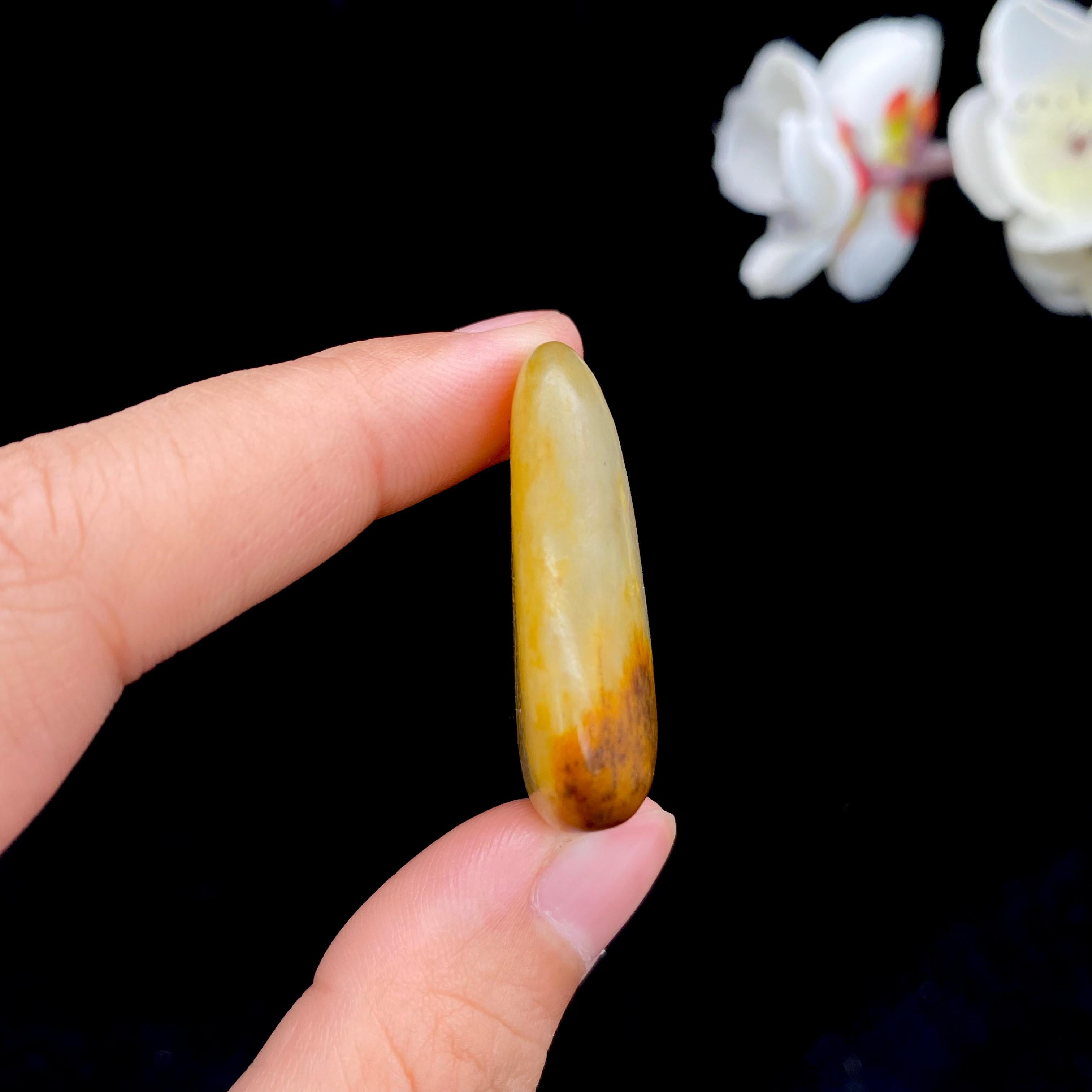 和田玉聚红皮籽料吊坠籽（13.5g）