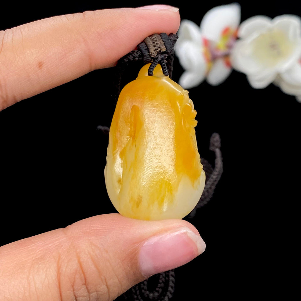 和田玉籽料【挂件】（19.6g）