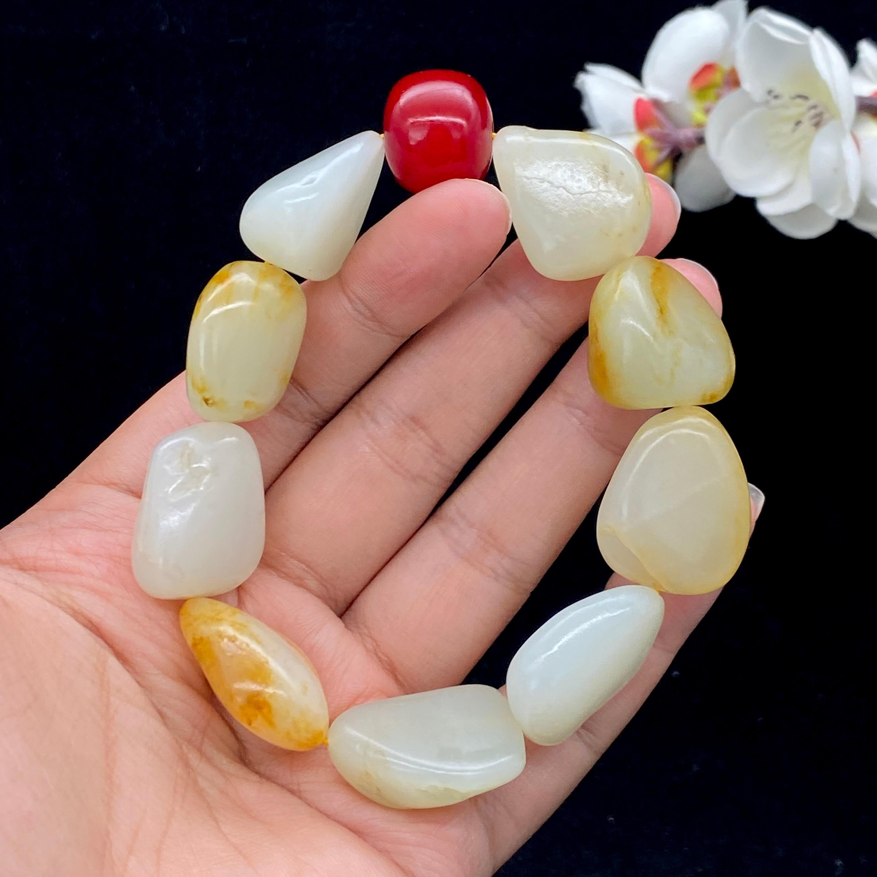 和田玉洒金皮籽料【精品手串】（82.2g）