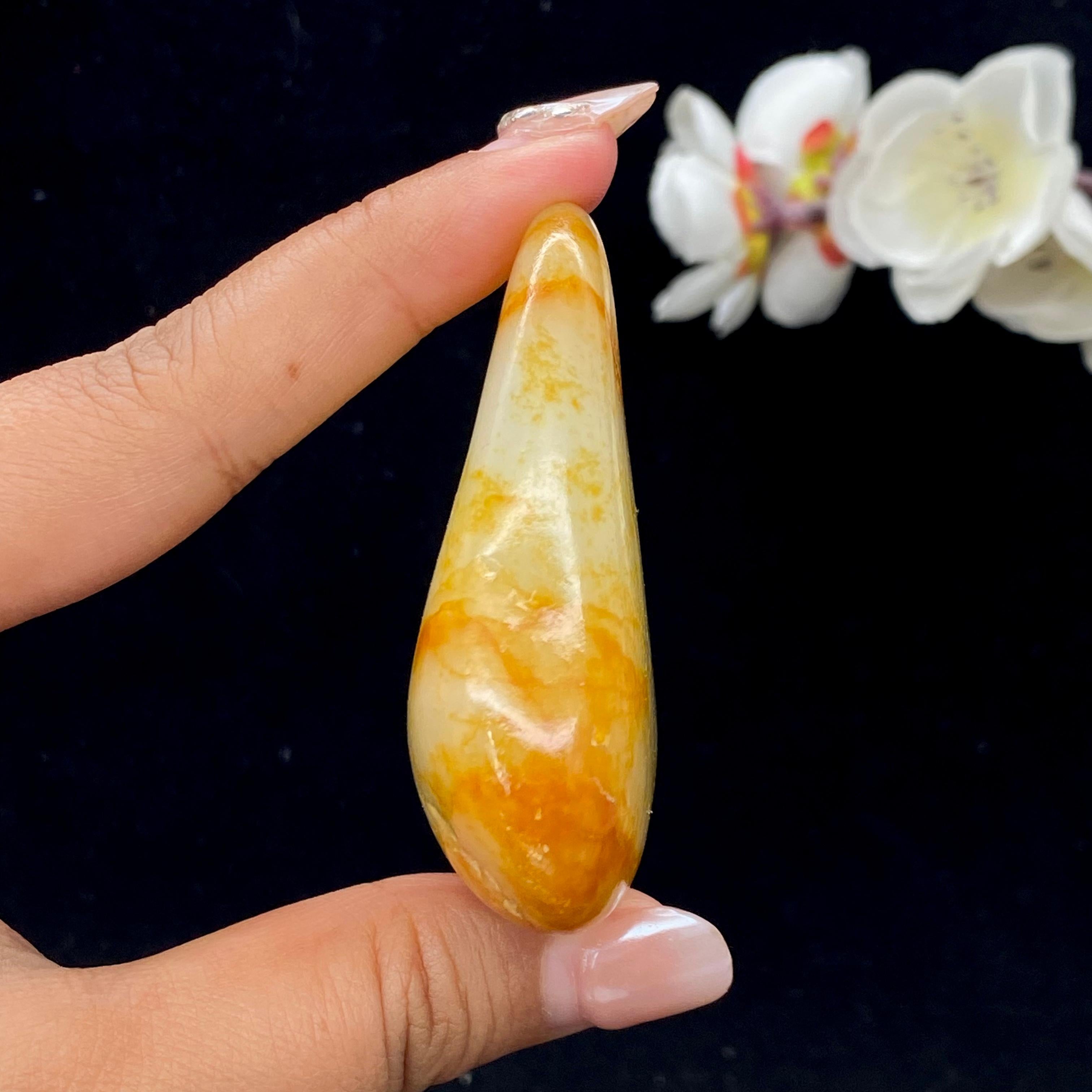 和田玉洒金皮籽料手把件（129.2g）