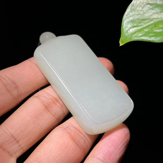 和田玉籽料天然皮色平安无事牌（46.9g）