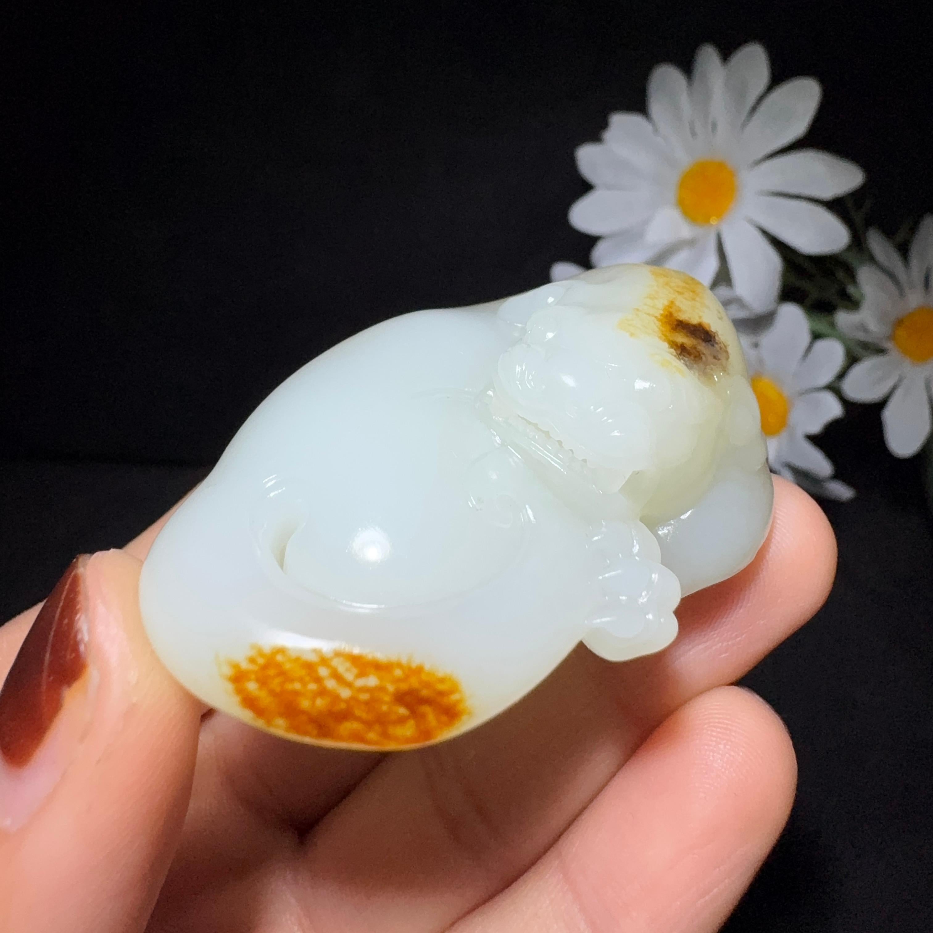 和田玉籽料挂件貔貅（693.0g）