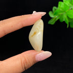 和田玉白玉带黄皮籽料挂件（25g）