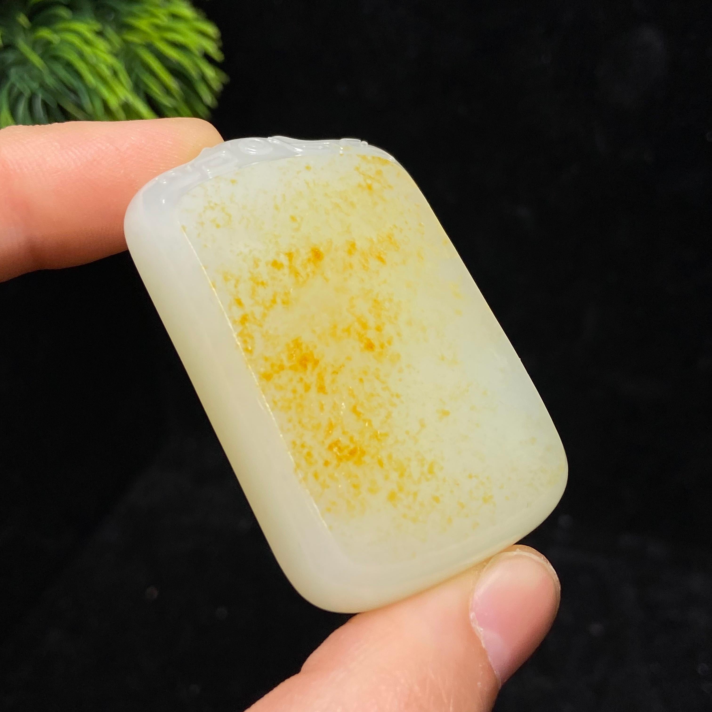 和田玉籽料无事牌（56.2g）