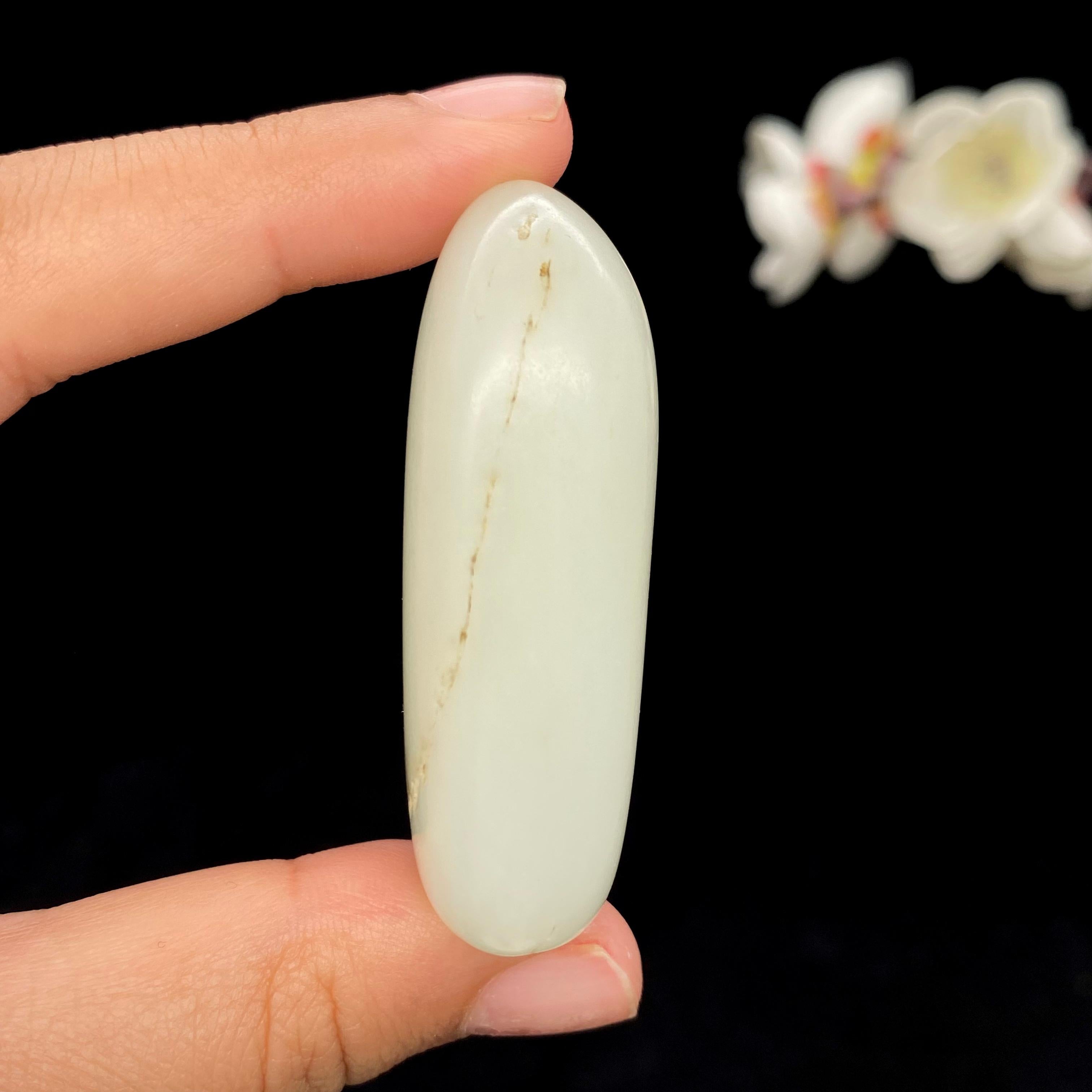 和田玉白玉籽料挂件（60.5g）