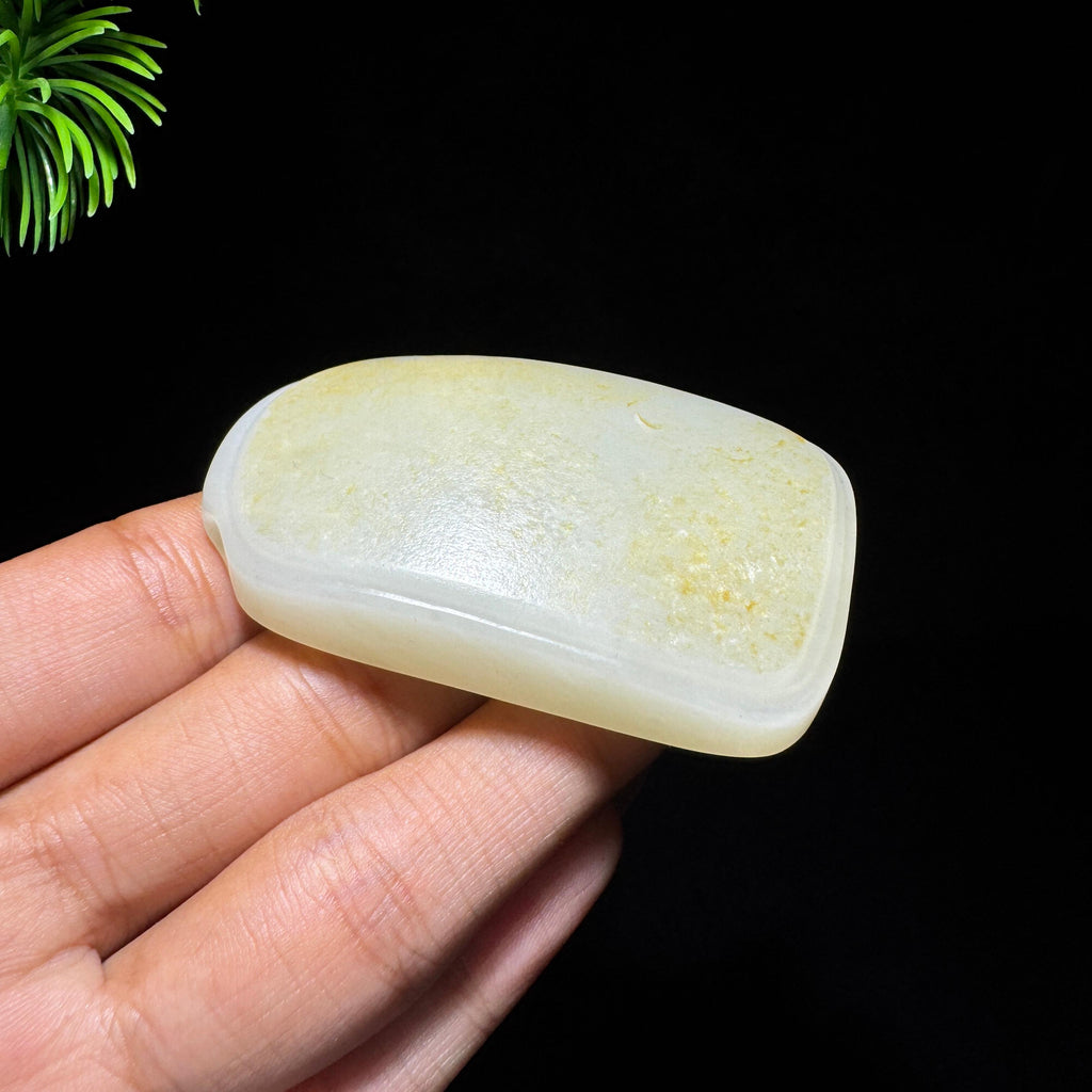 和田玉籽料满皮无事牌（68.4g）