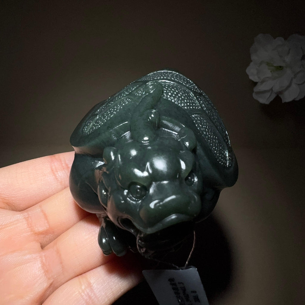 和田玉沙枣青手把件龙龟（286.8g）