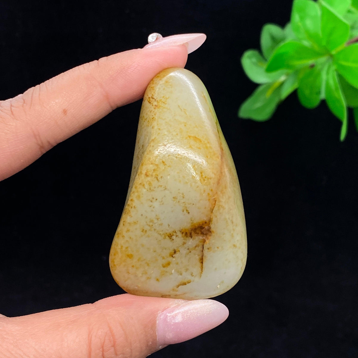 和田玉洒金皮籽料手把件（66.3g）