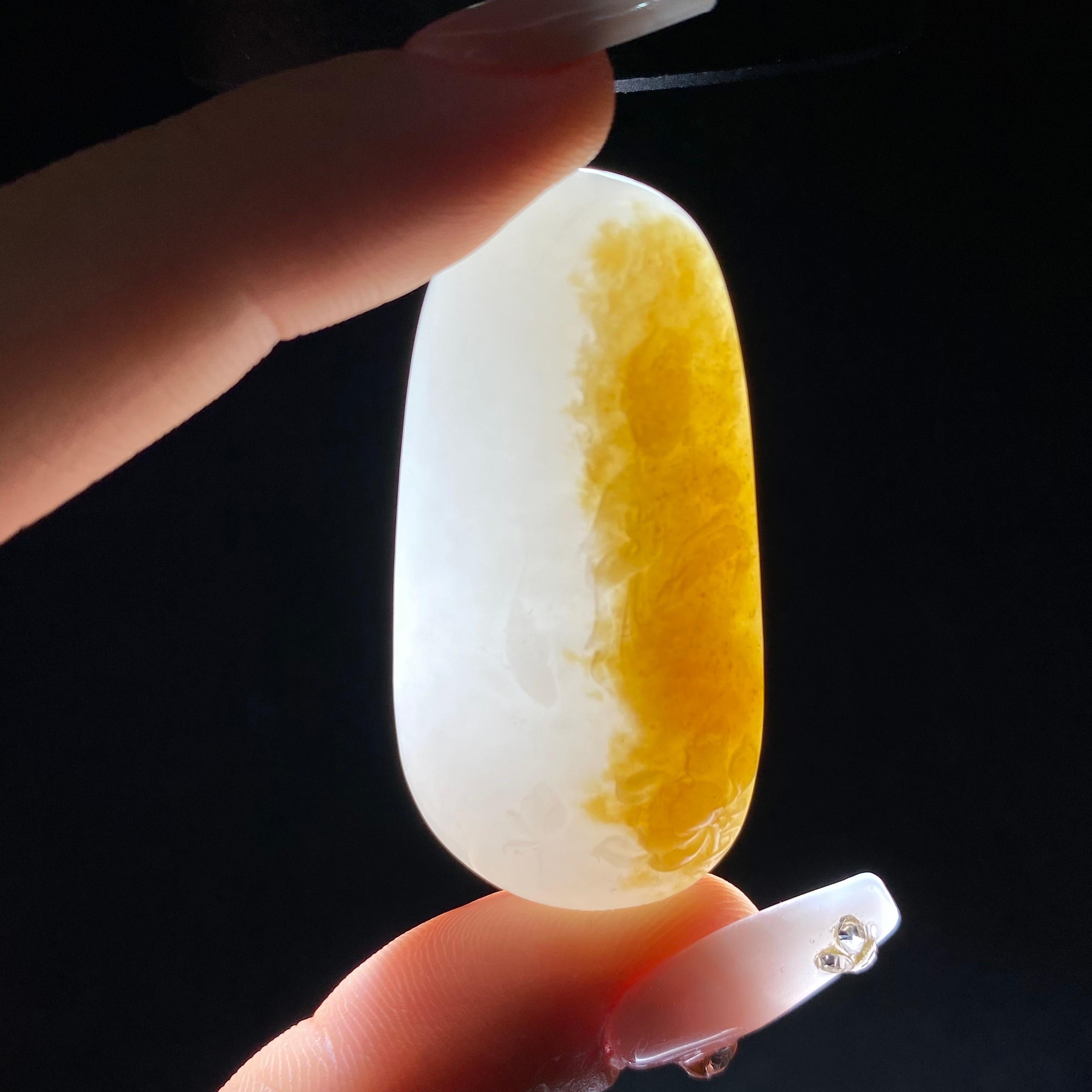 和田玉糖白观音（24.6g） – 厚德载玉