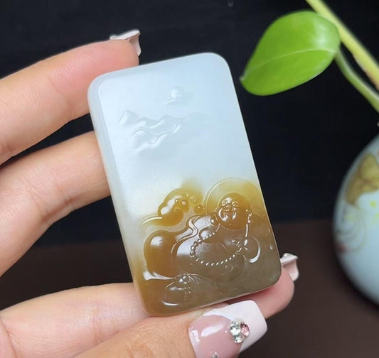 新疆和田玉且末糖白羊脂玉佛公（26.3g）