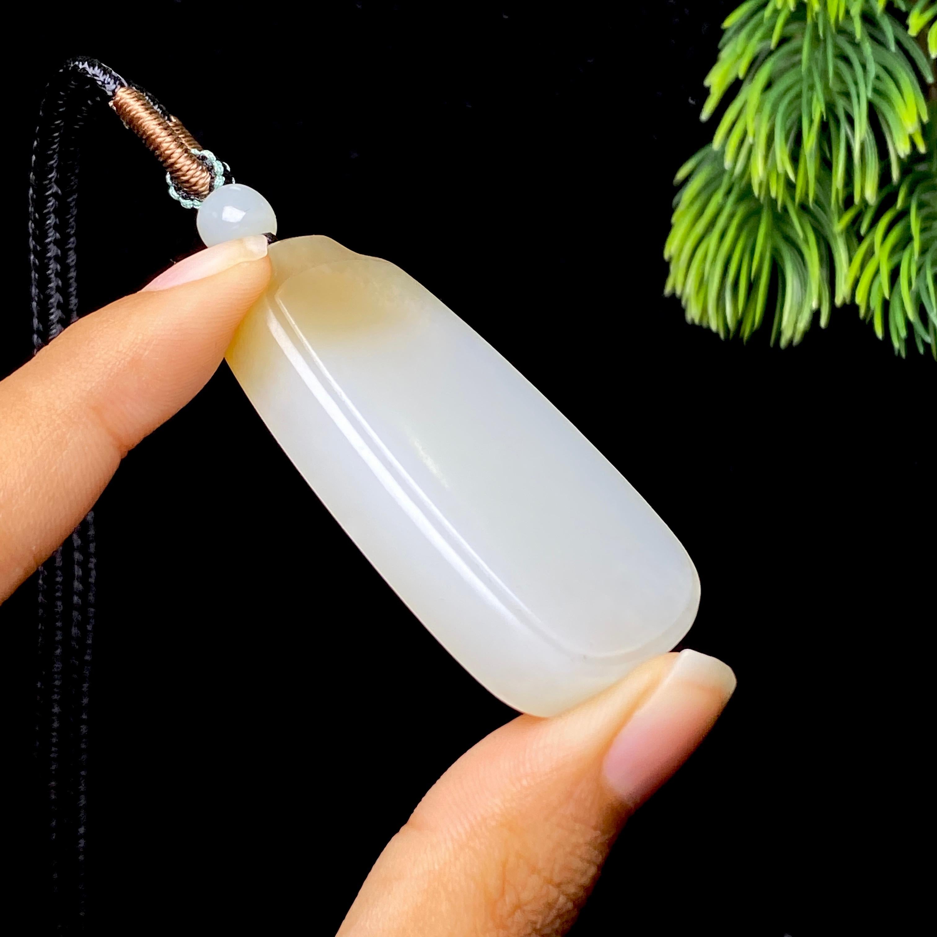 和田玉糖白无事牌（37.0g）